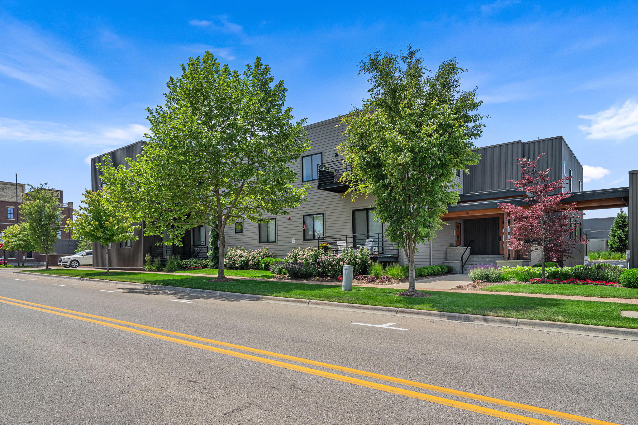 110 Central Avenue Unit: 104