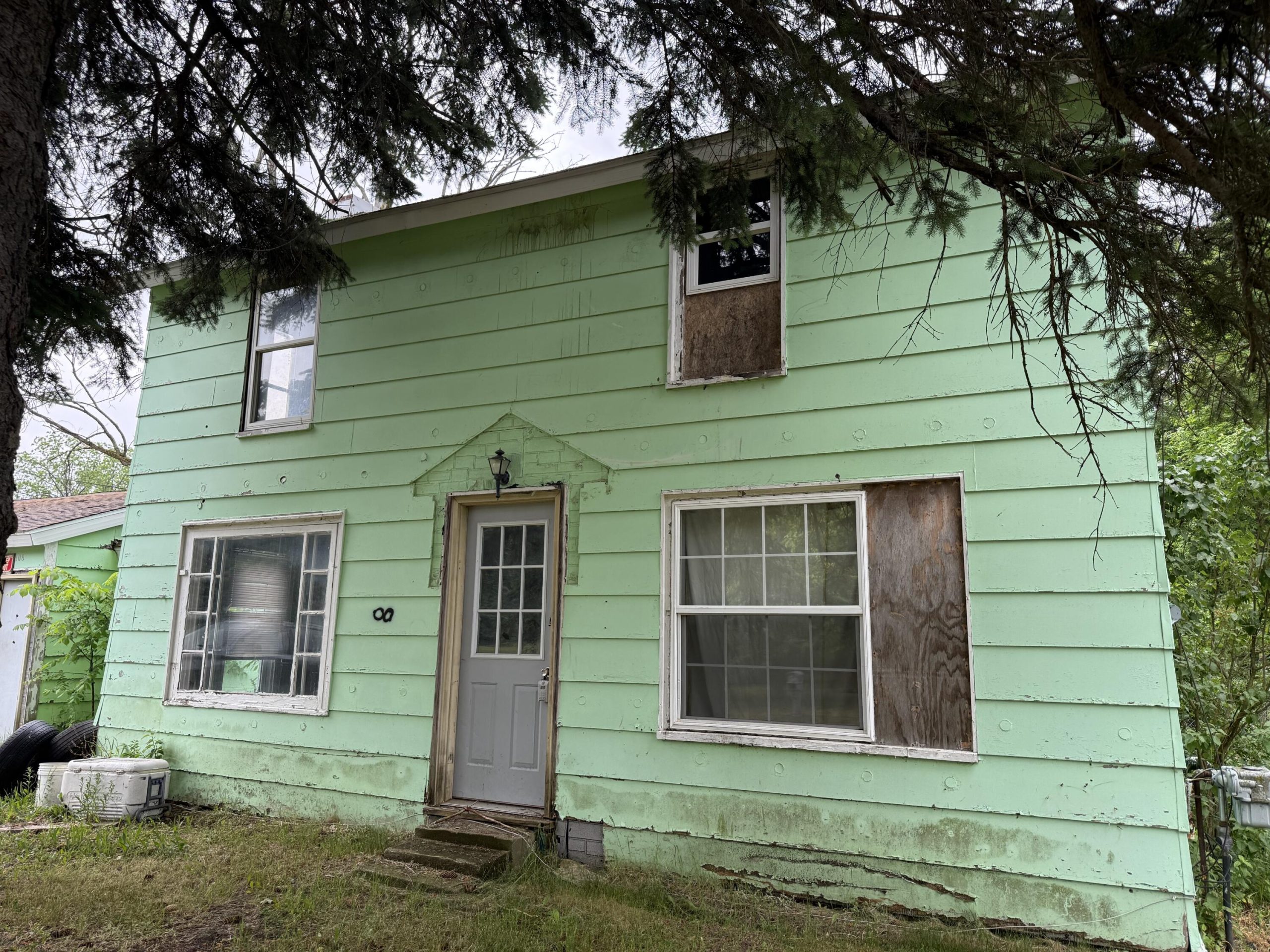 108 E North Street