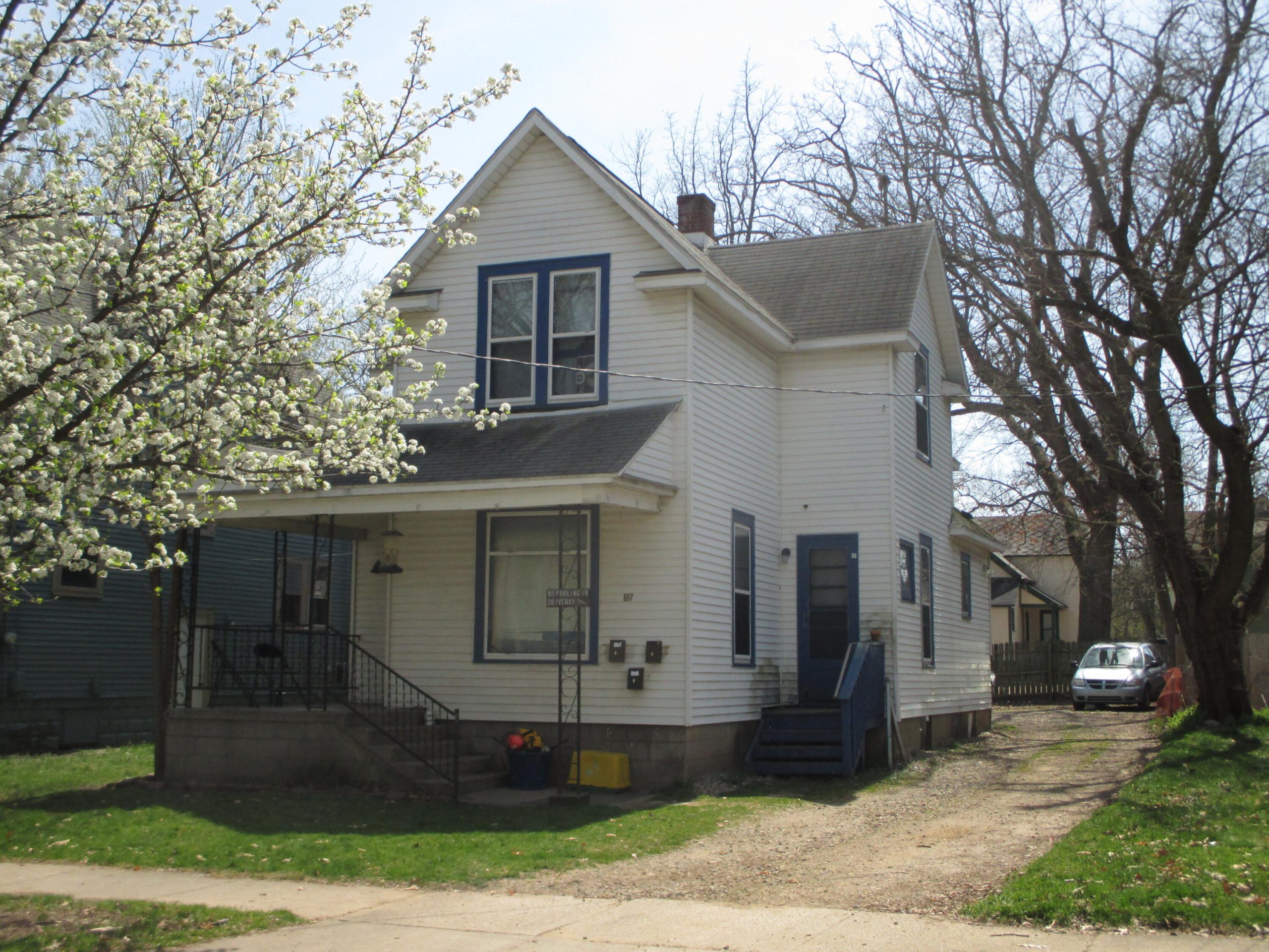 617 Forest Street
