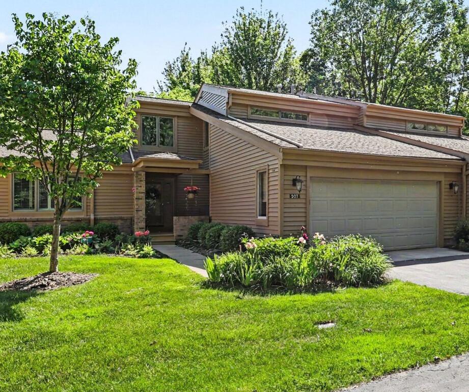 507 Woodgrove Drive Unit: Unit 31
