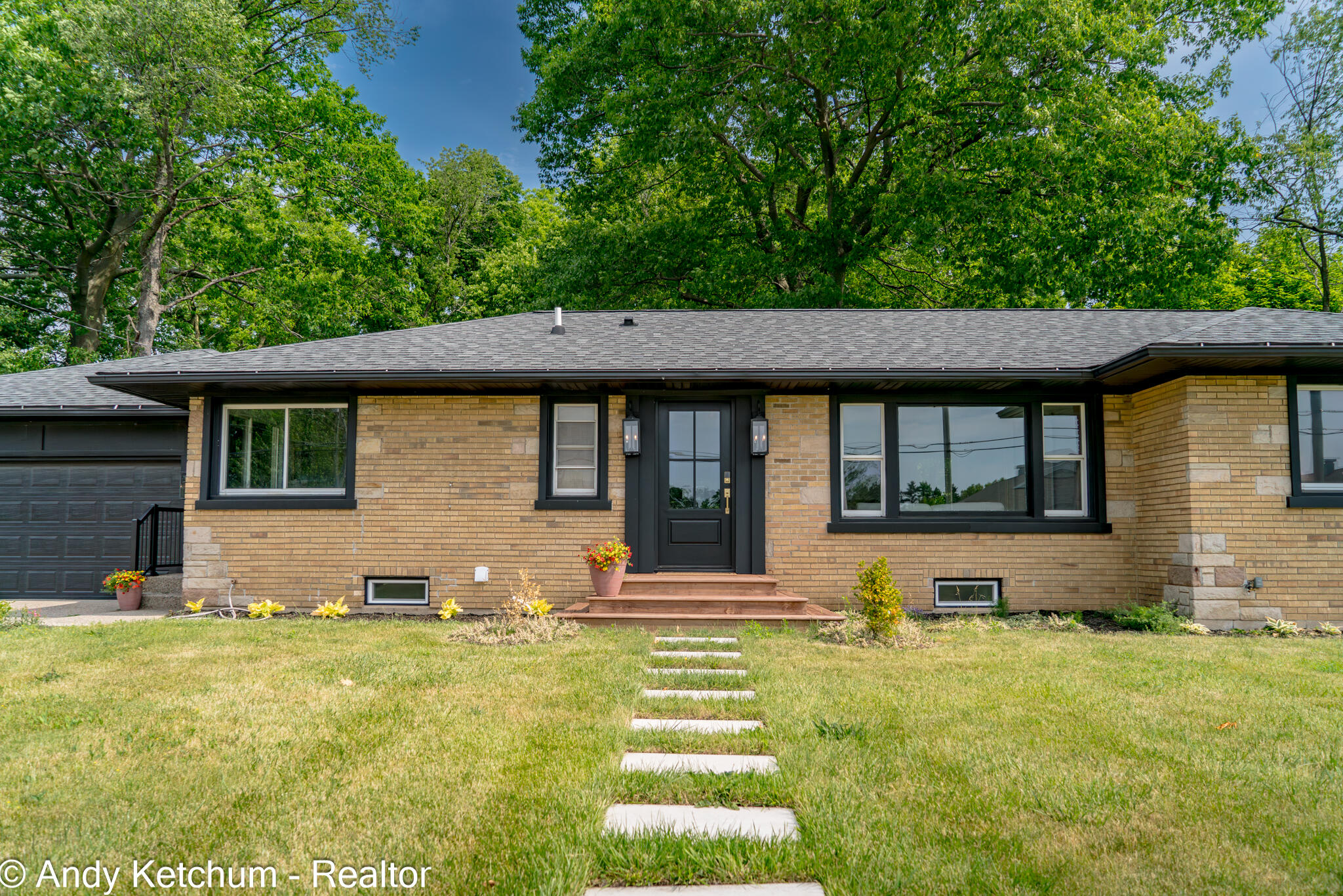 315 W 40th Street