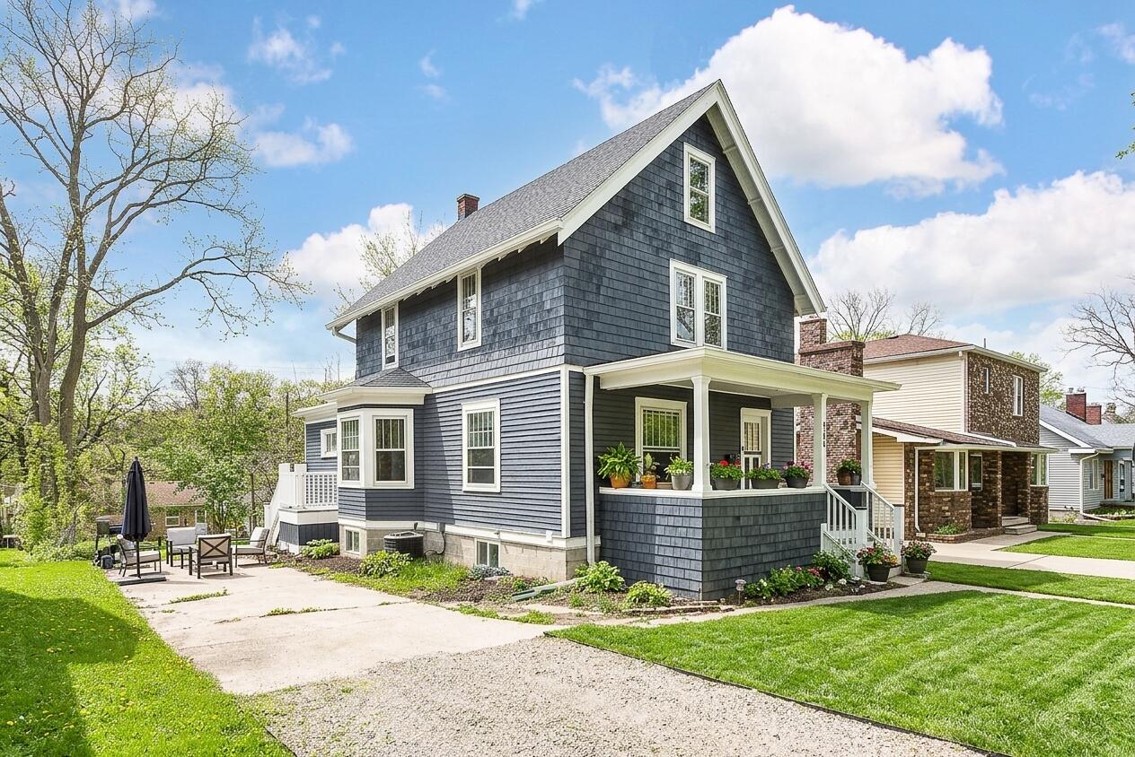 706 S 7th Street