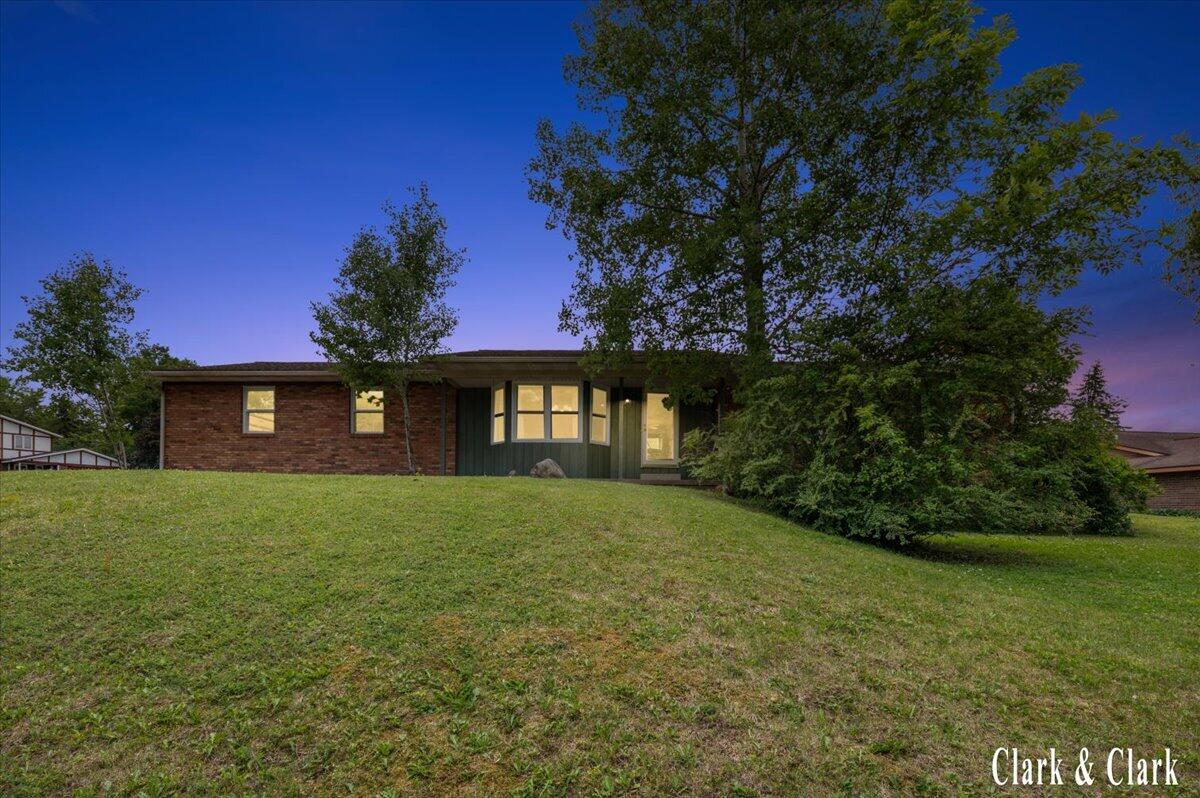 2068 Jamestown Drive SE