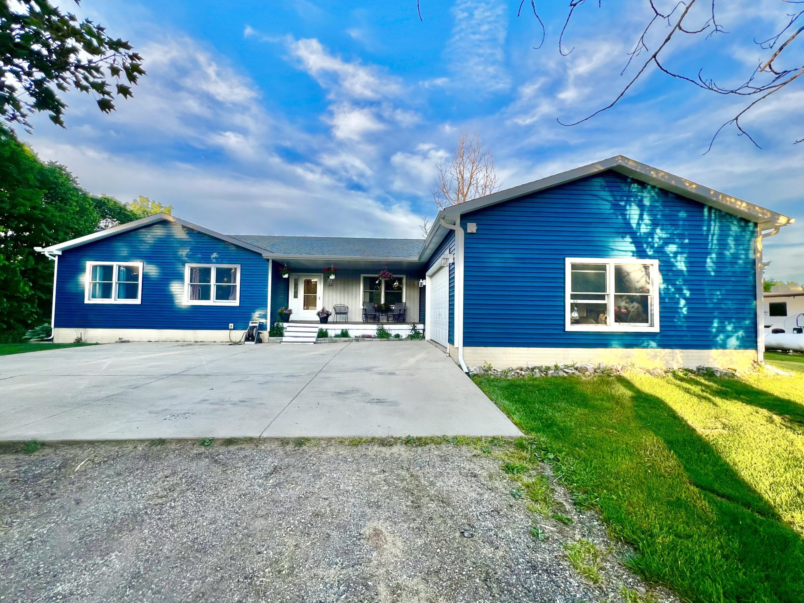 4491 N Waldron Road