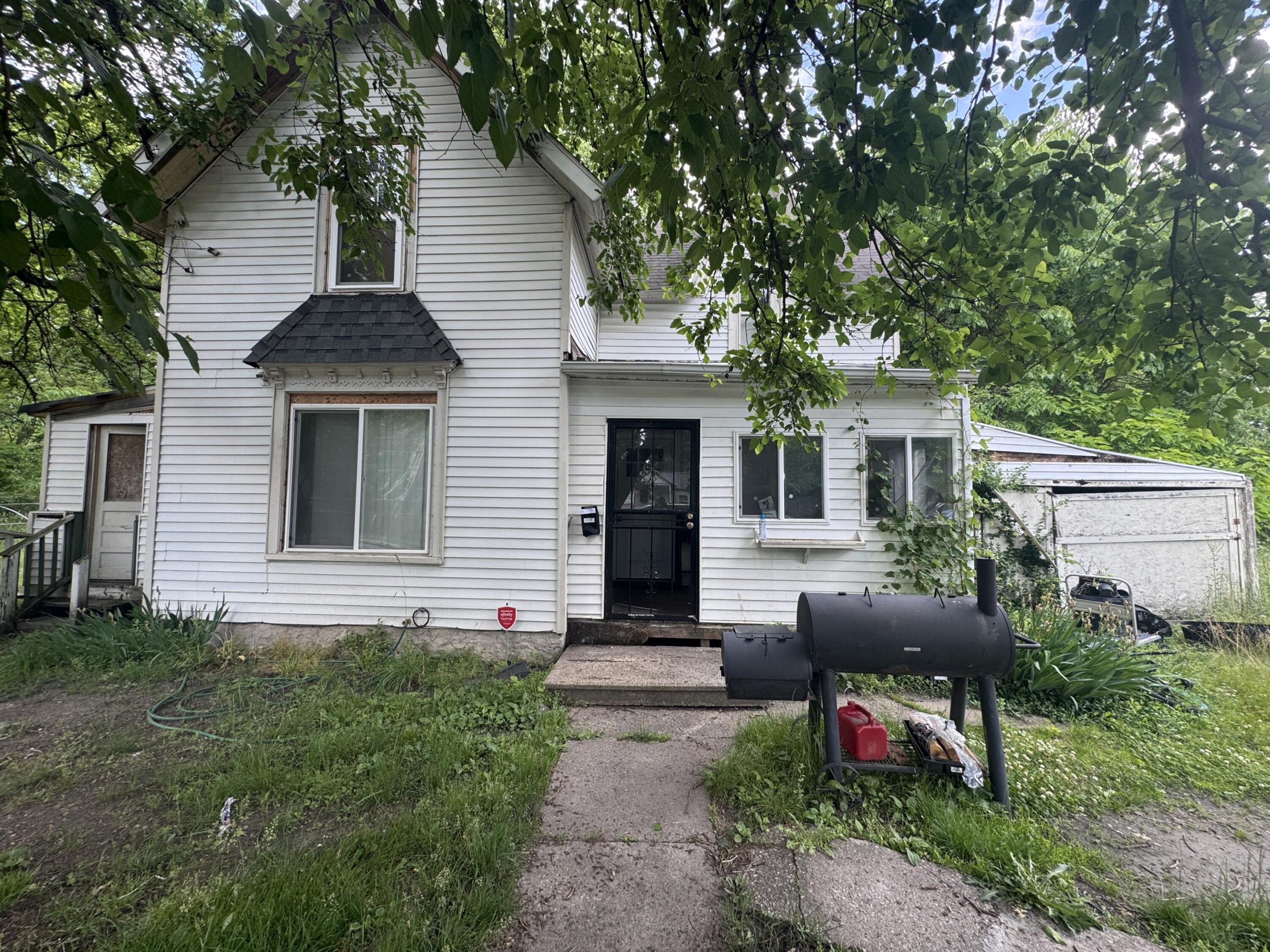 538 Hamblin Avenue W