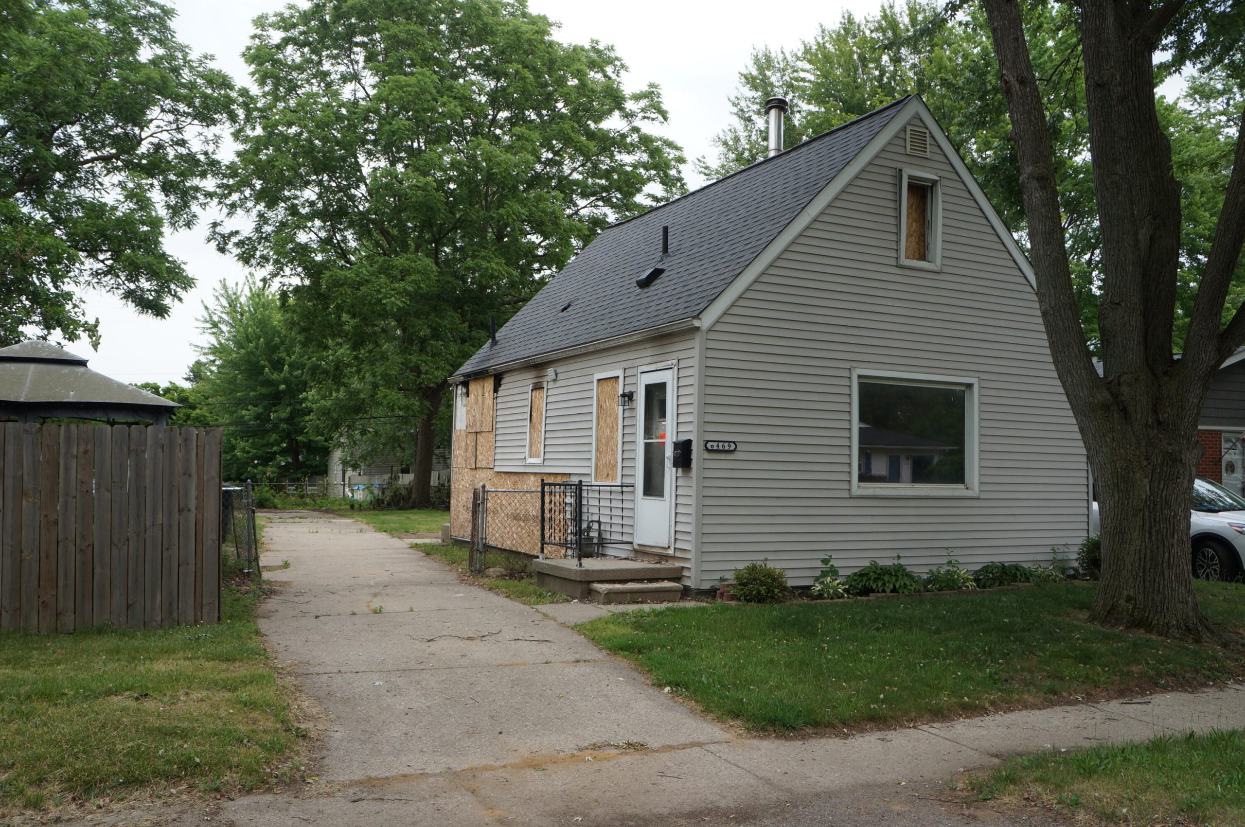 6469 Elm Street