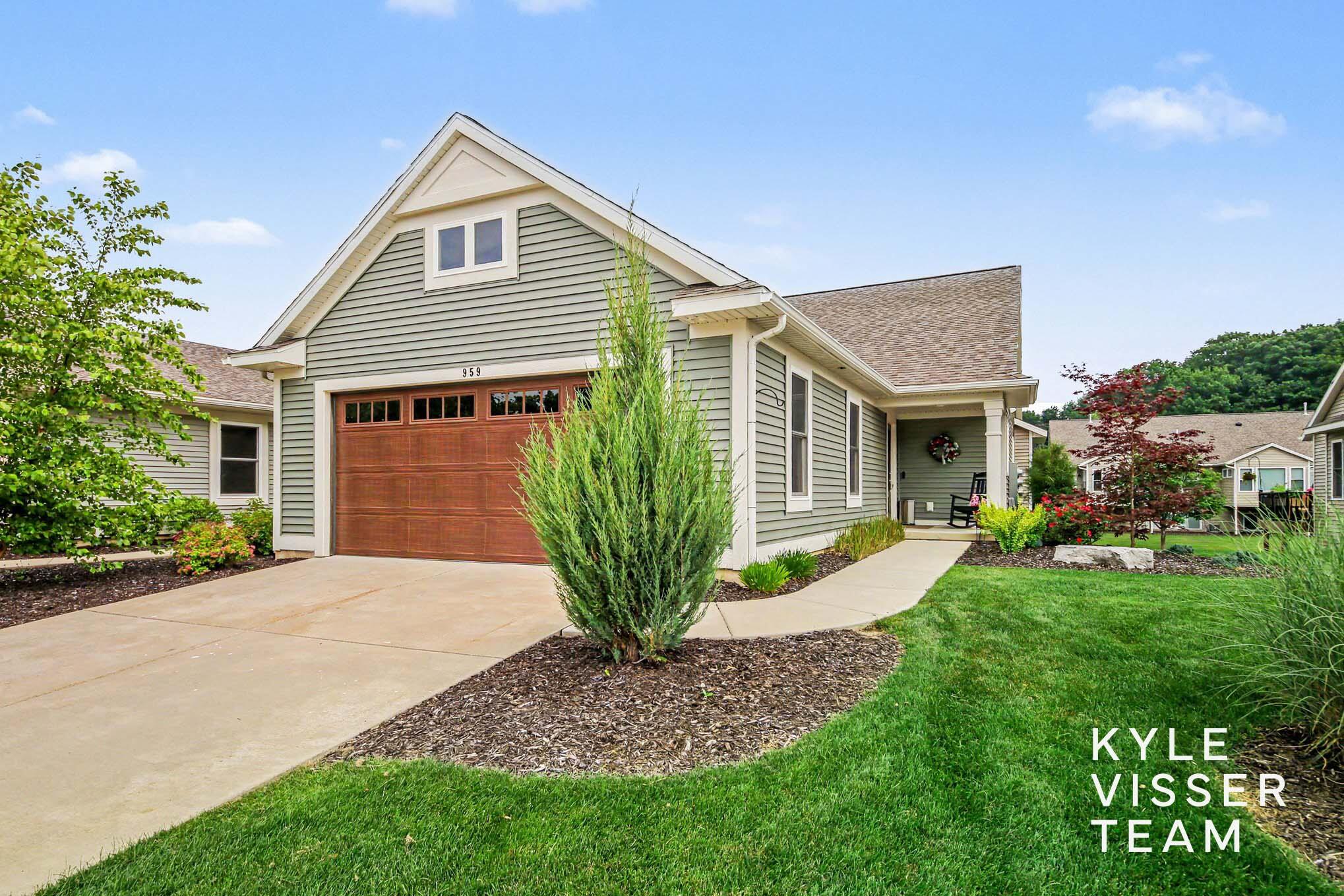 959 Harper Woods Drive SW