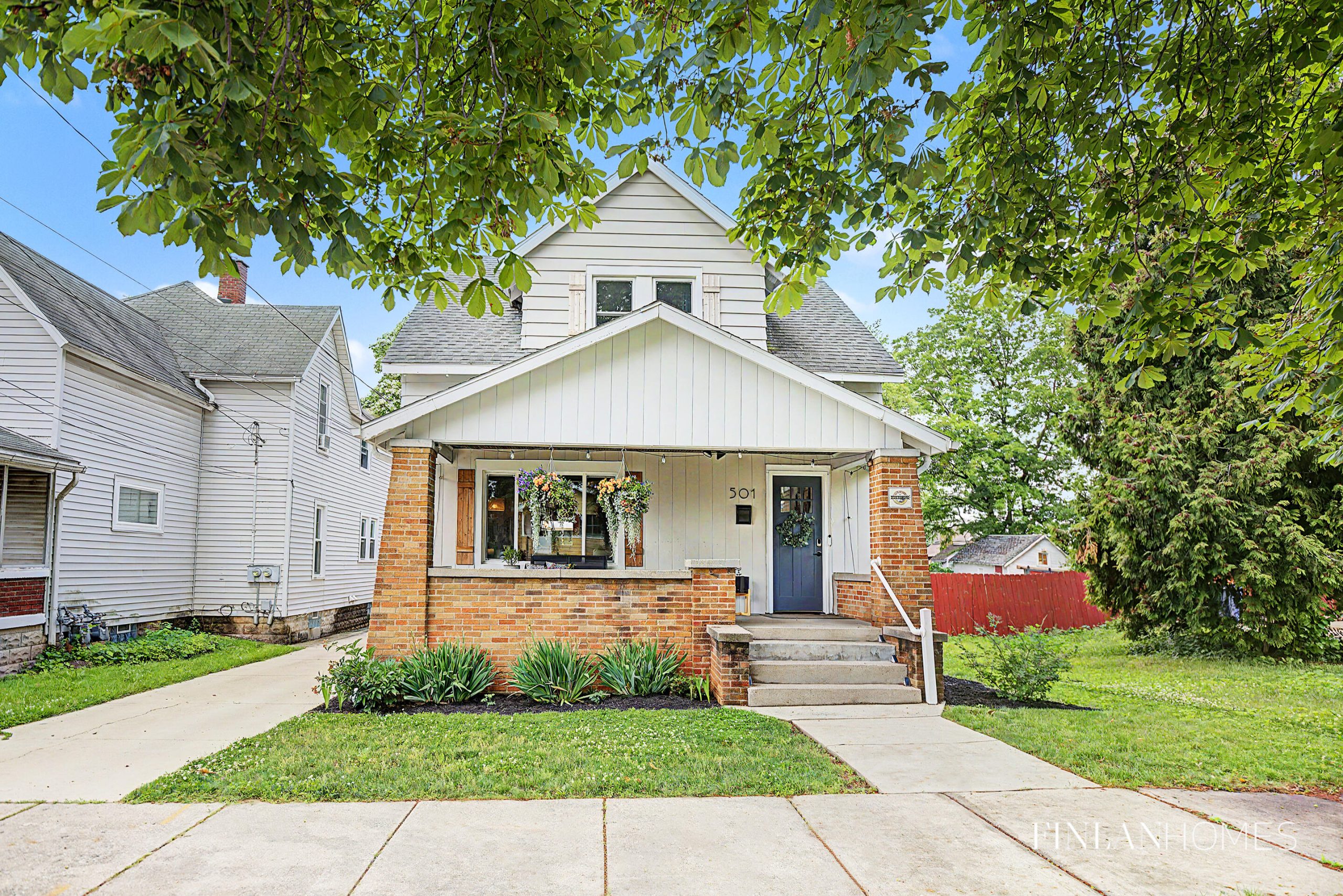501 Emerald Avenue NE