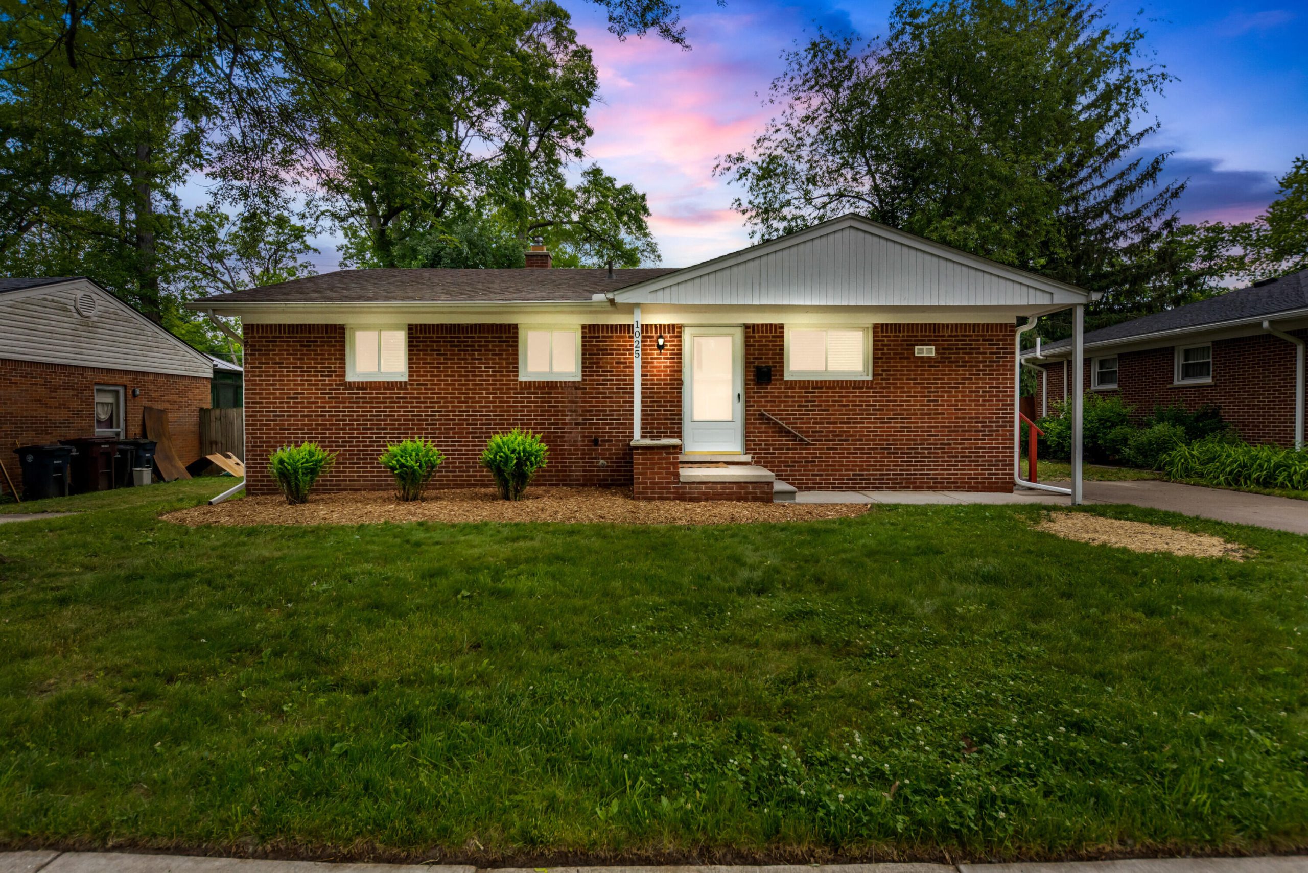 1025 Western Drive