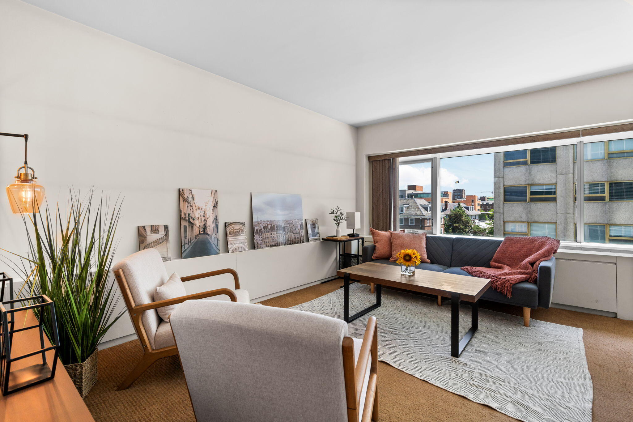 555 E William Street Unit: 4J
