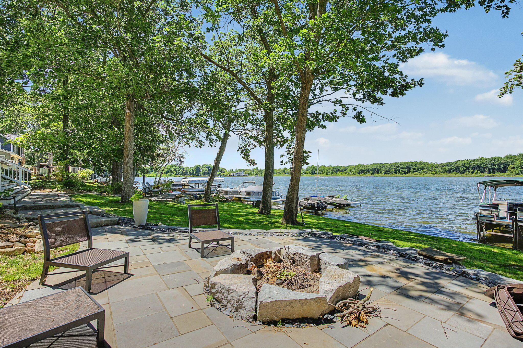 8565 Oakwood Court