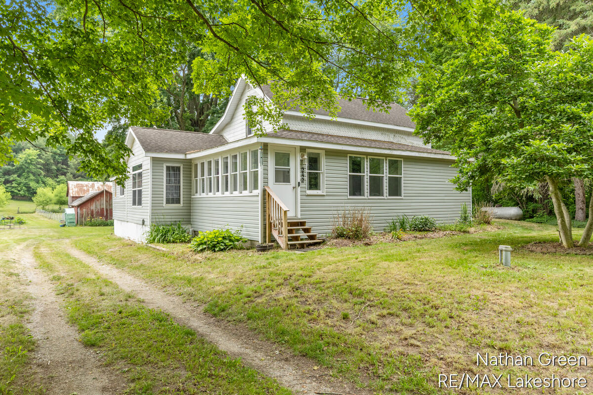 2122 Coats Grove Road