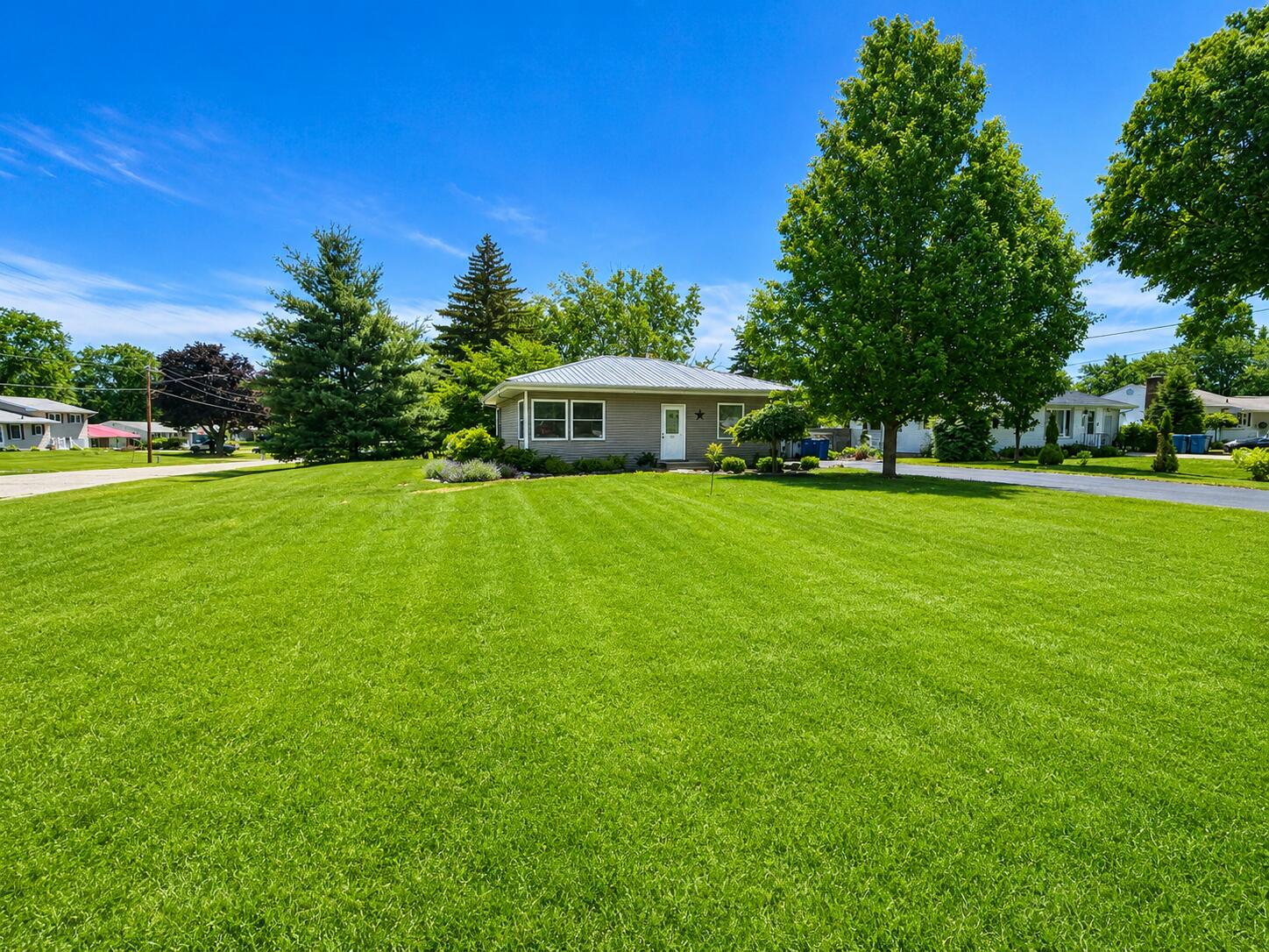 301 Pepperidge Lane