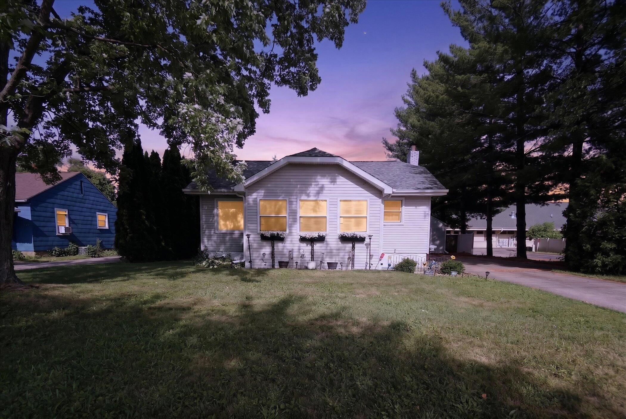1023 Evanston Drive