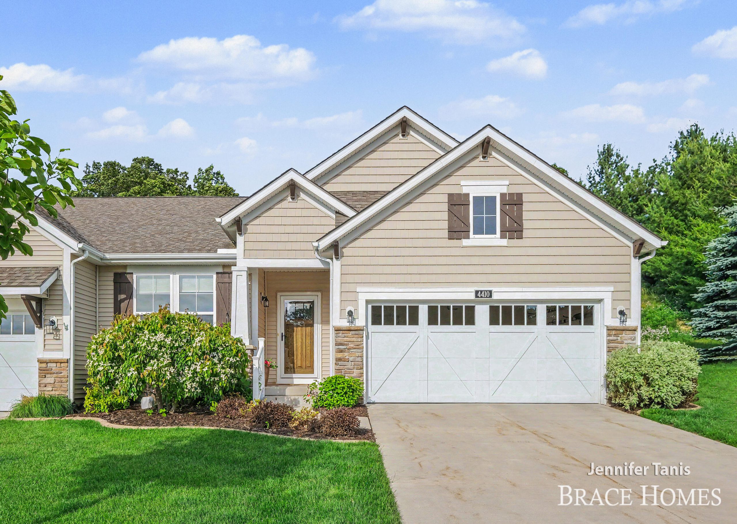 4410 Keena Court NE Building: 48
