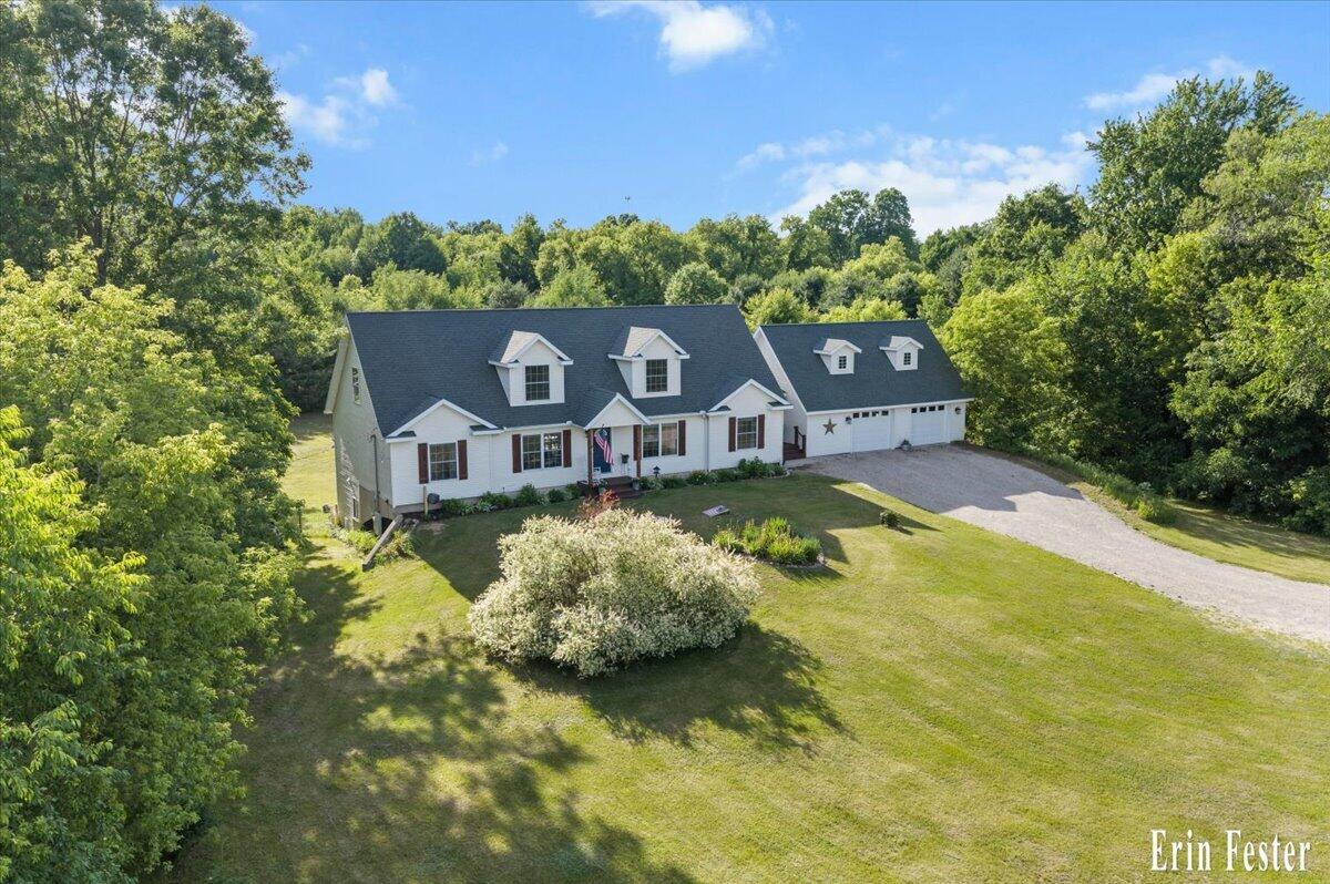 8355 Nugent Avenue NE