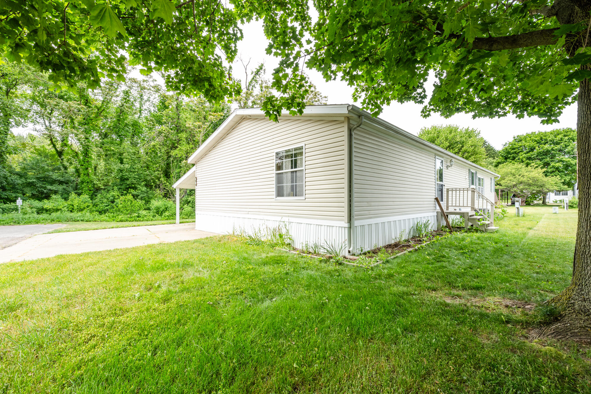 8836 Stevensville-Baroda Road Unit: 90
