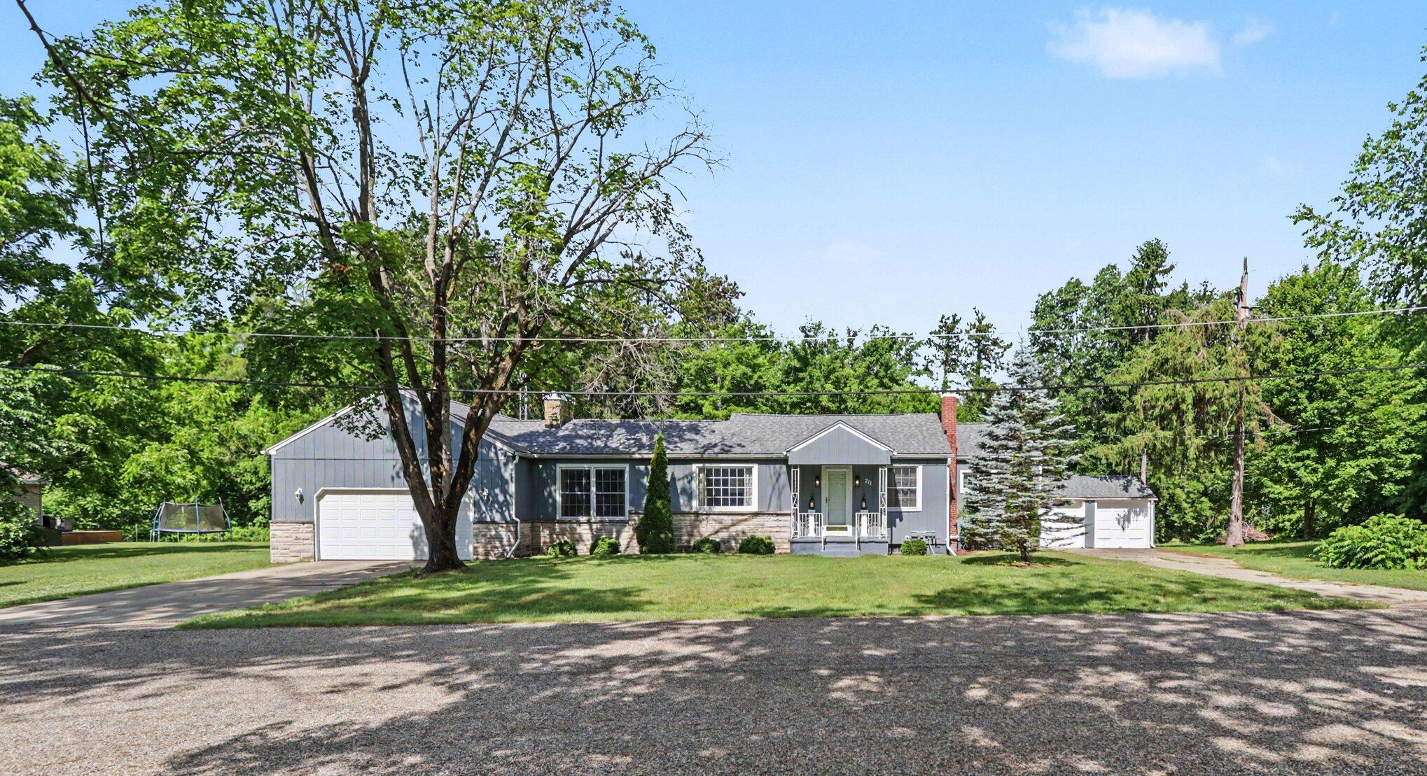 211 Strongwood Avenue