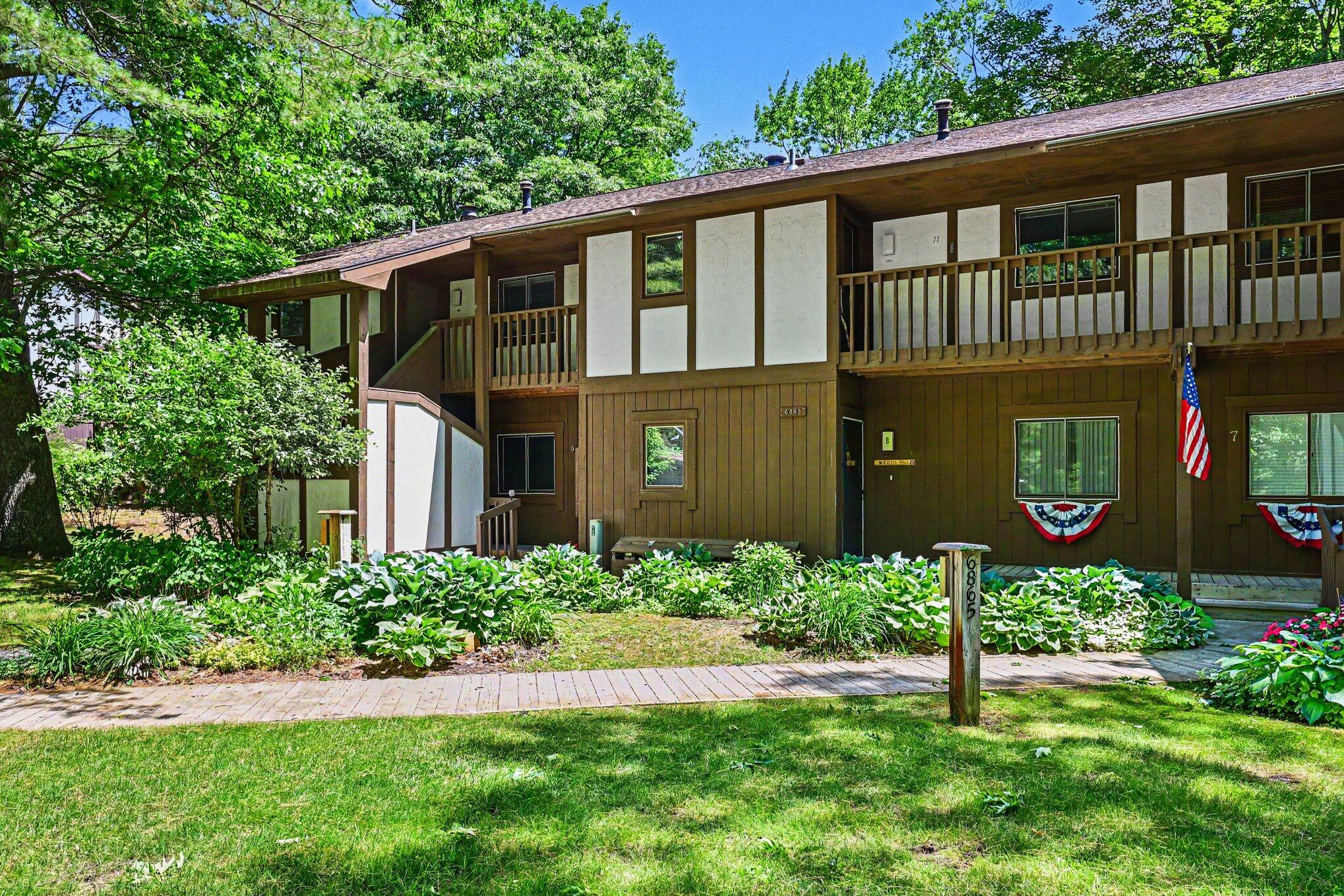 6865 Pinebrook Drive Unit: 12