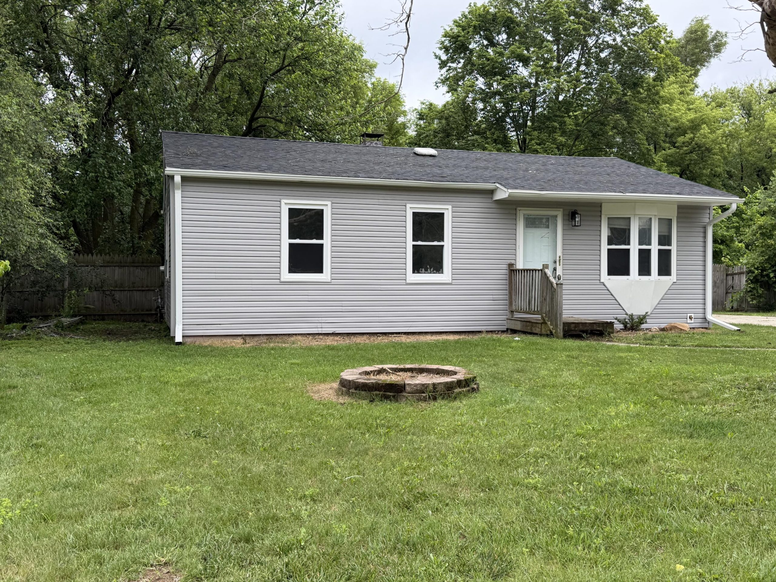 216 Ardmoor Drive