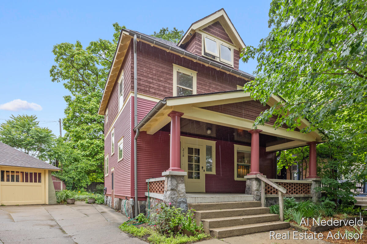 218 Wellington Avenue SE