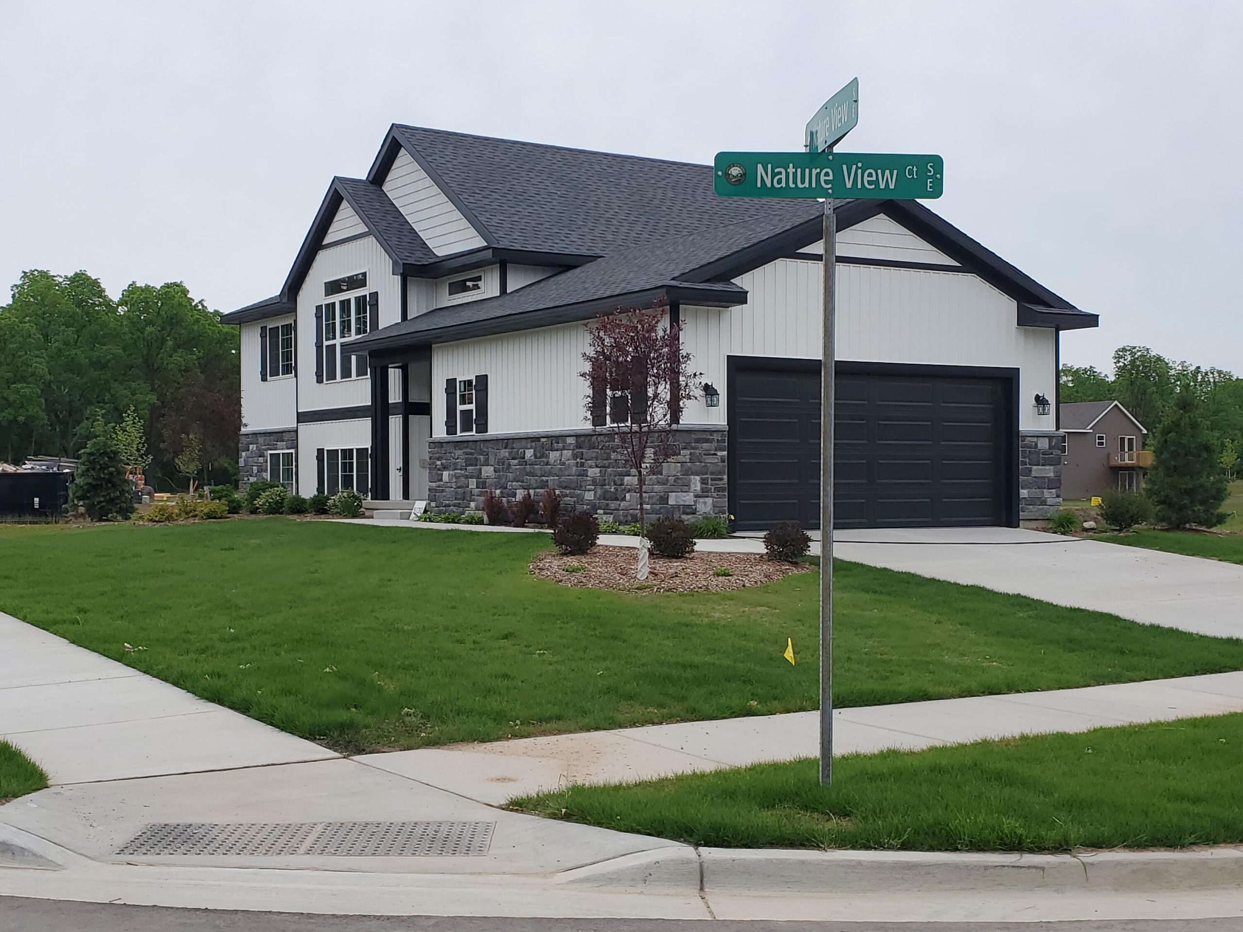 5130 Nature View Court SE