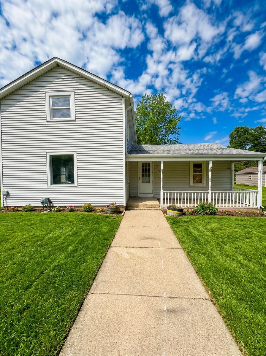327 N Robinson Street