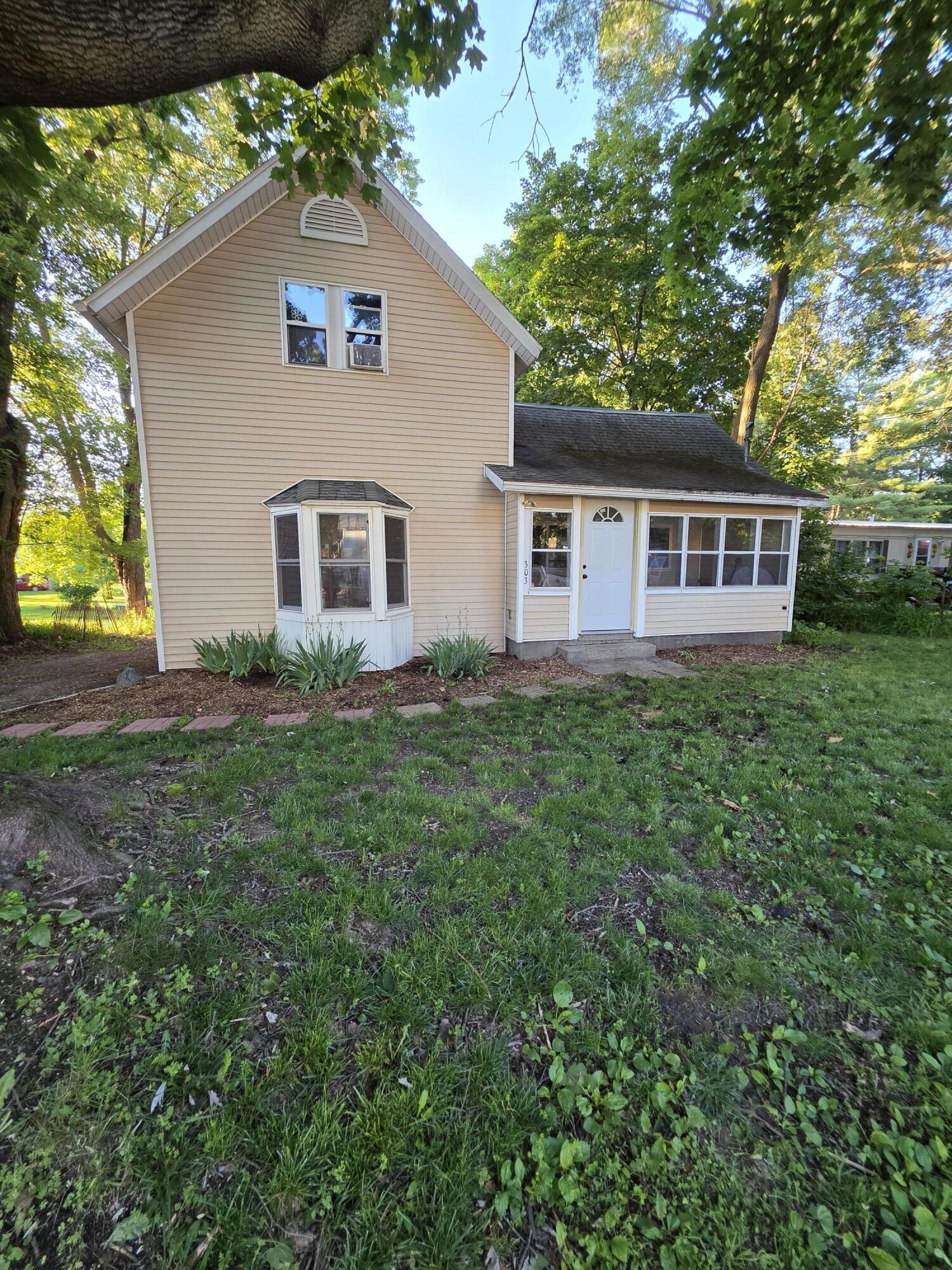 303 Rathburn