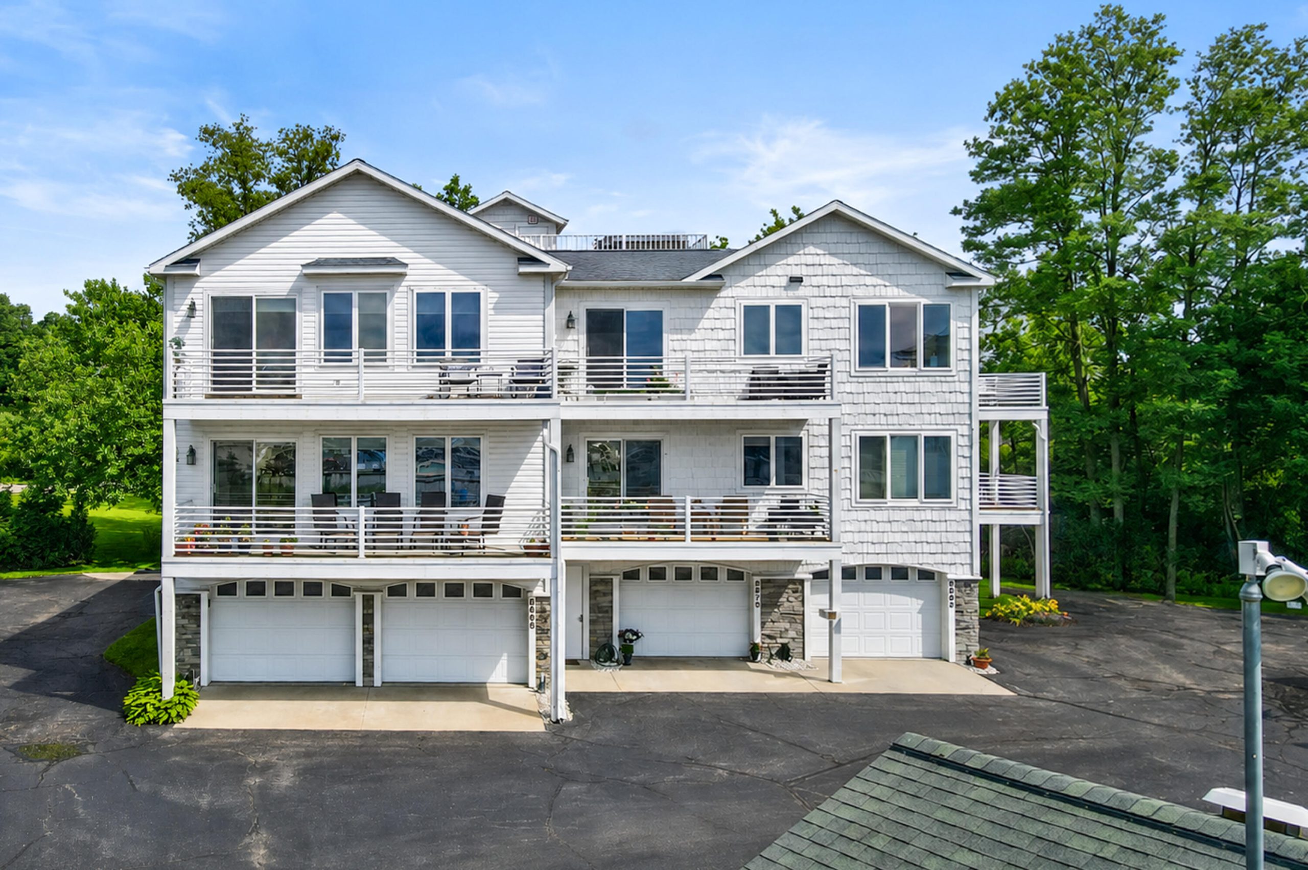 8668 Ellenwood  Drive Drive Unit: 11