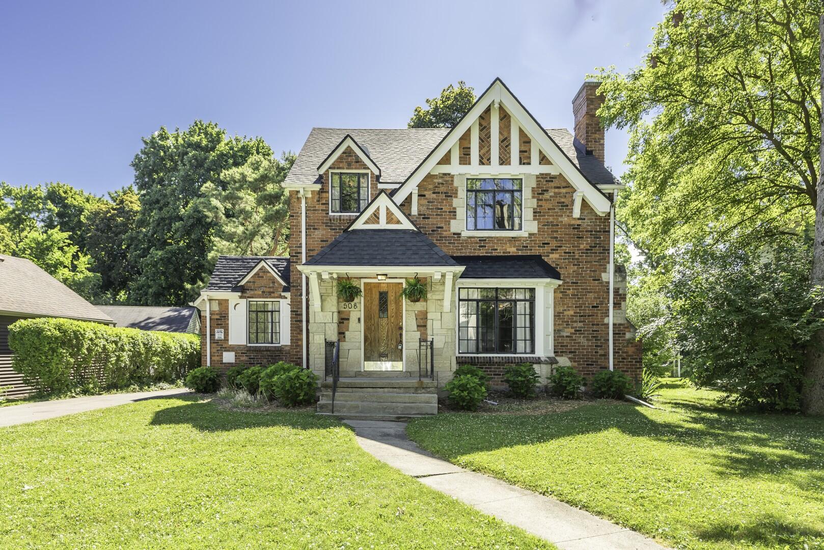 508 Fairview Circle
