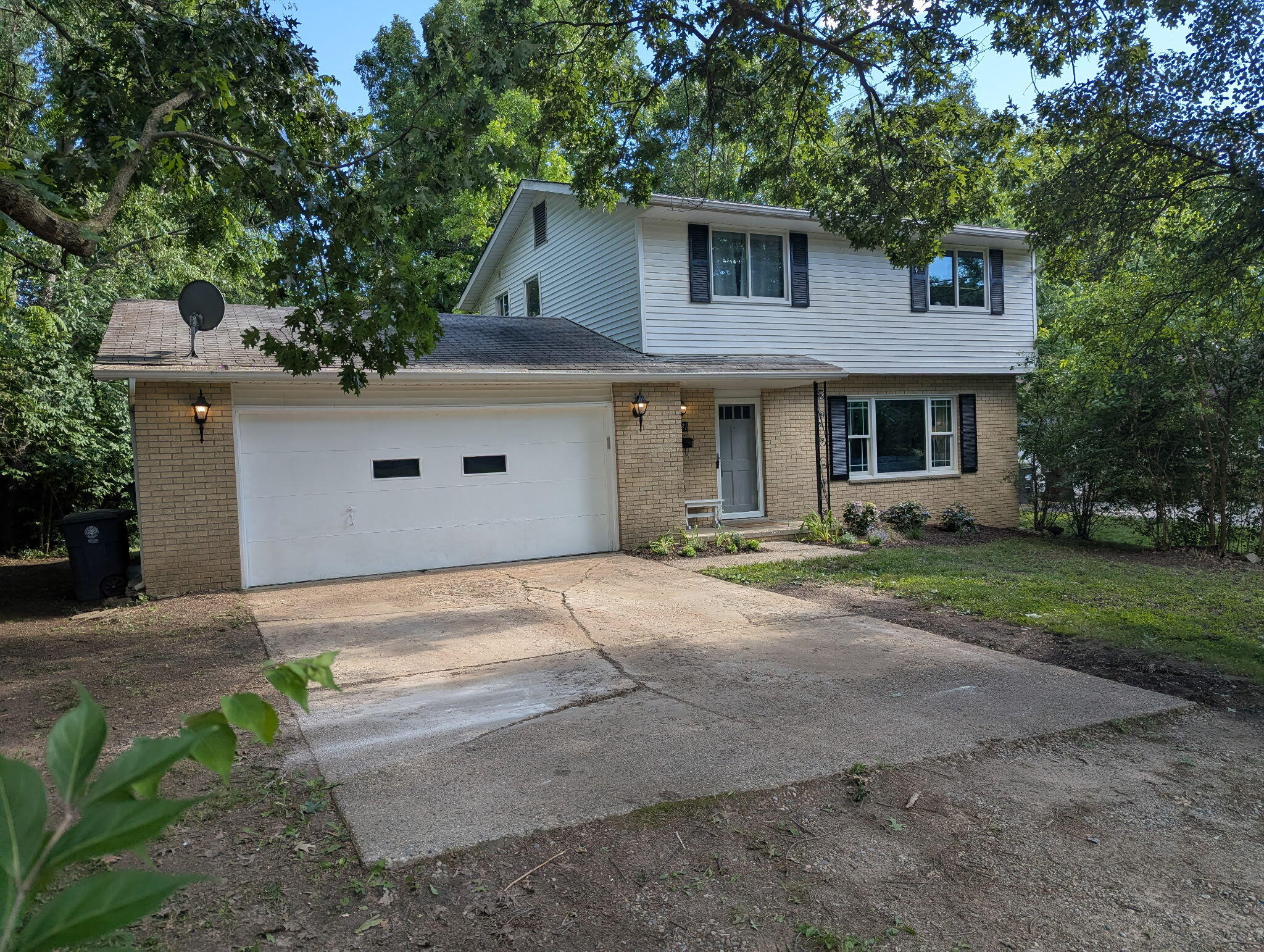 2731 Valley Drive