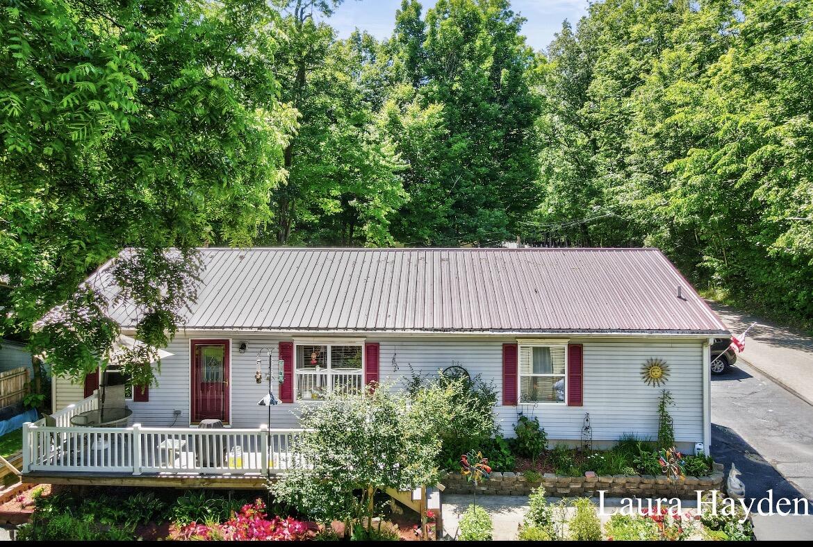 6859 Paradise Park