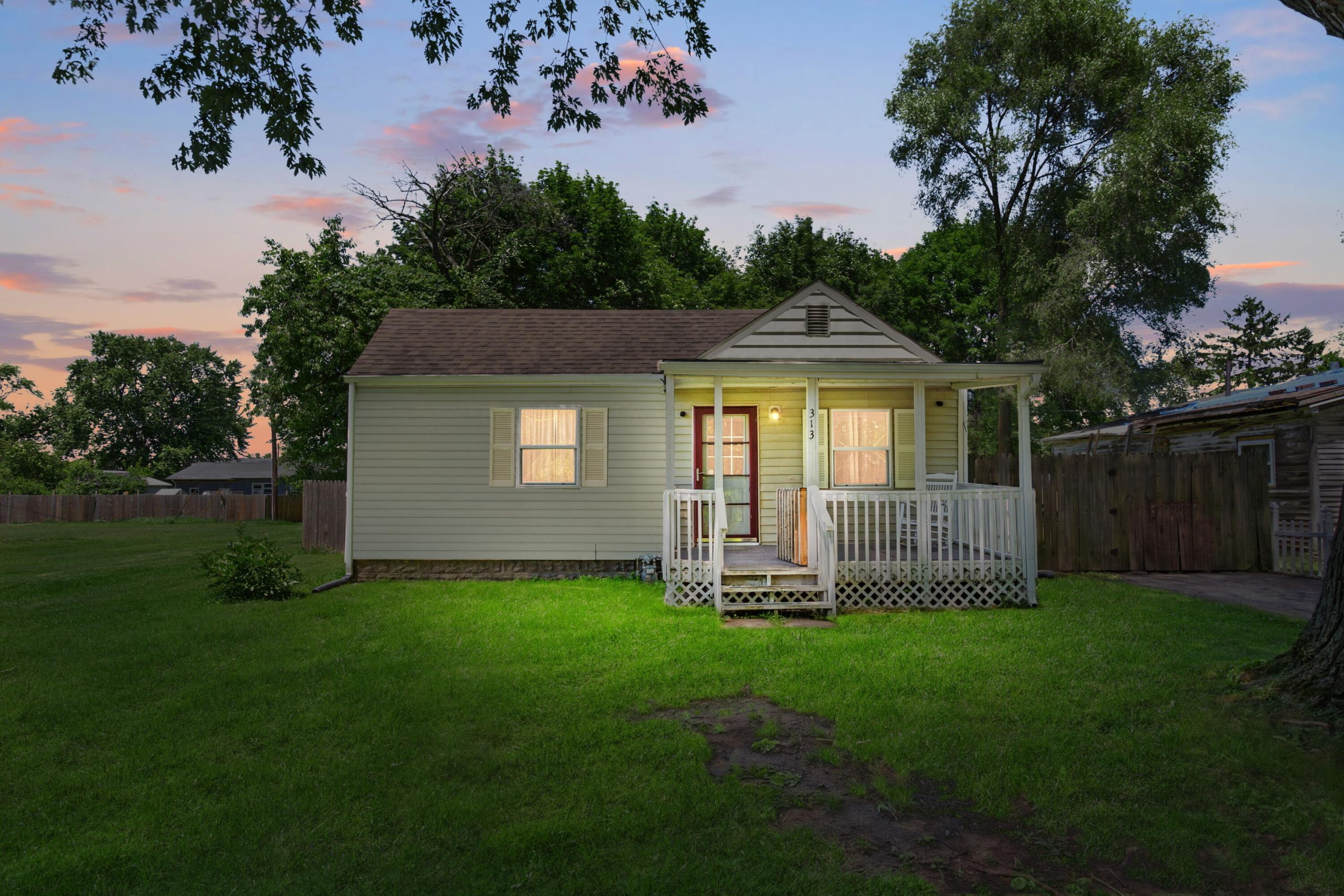 313 Elizabeth Street