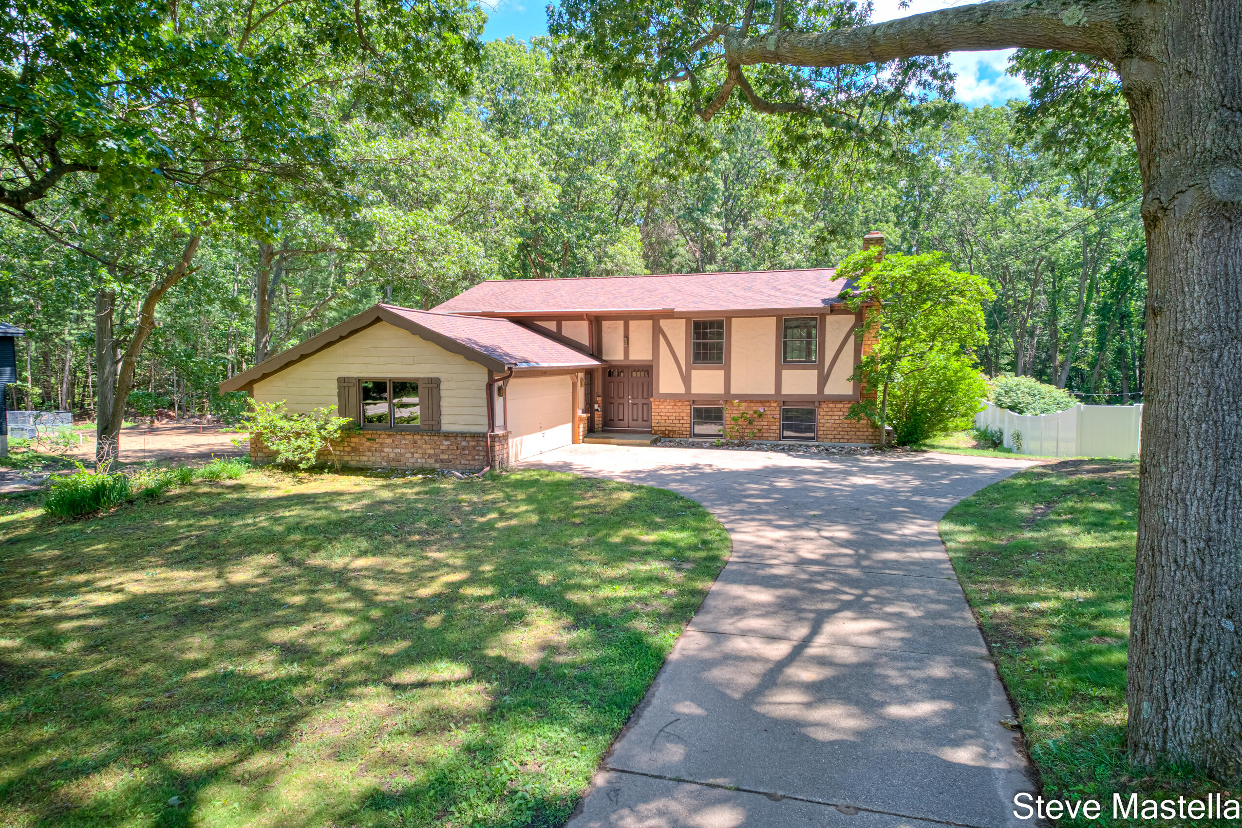 18746 N Fruitport Road