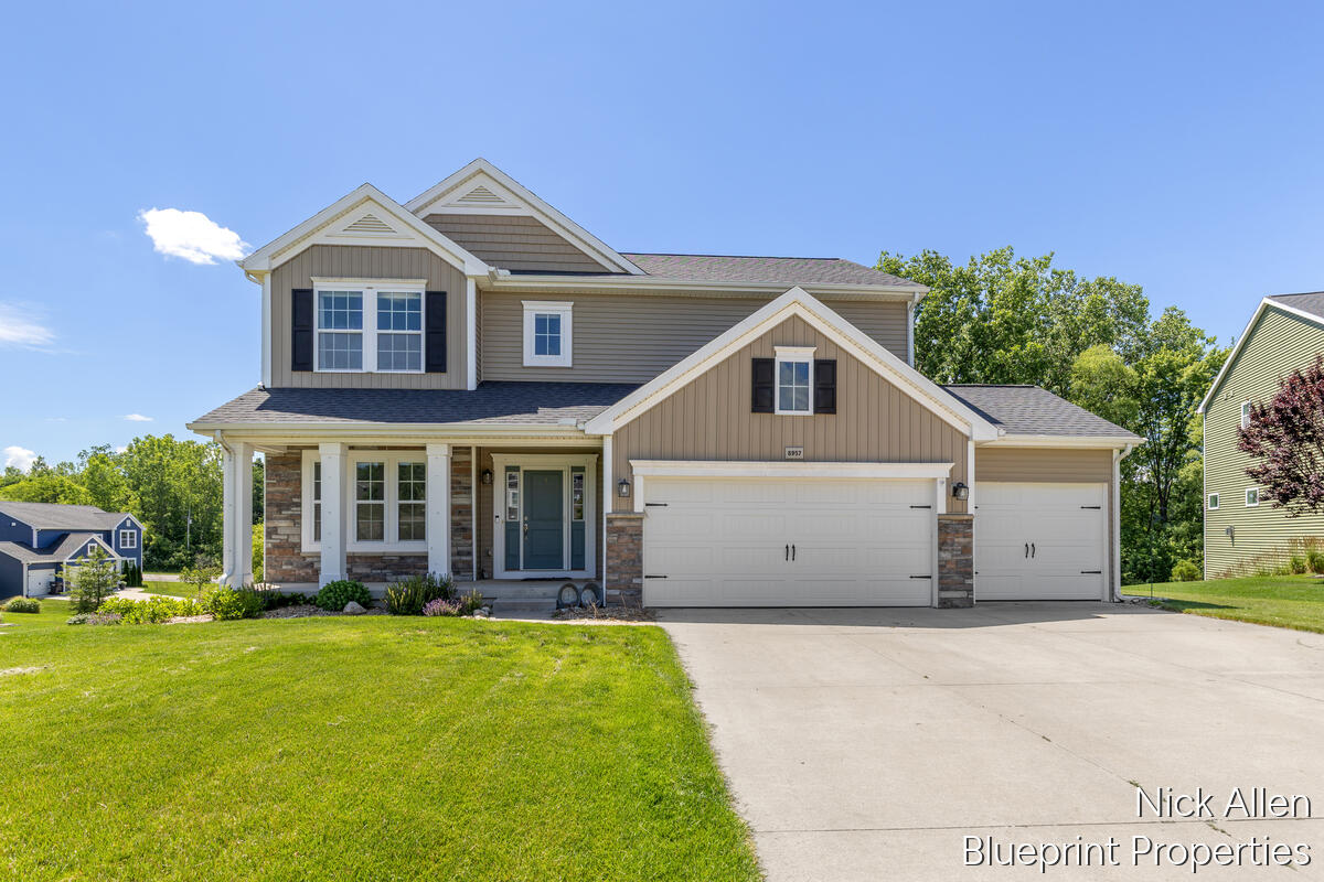 8957 Split Stone Court