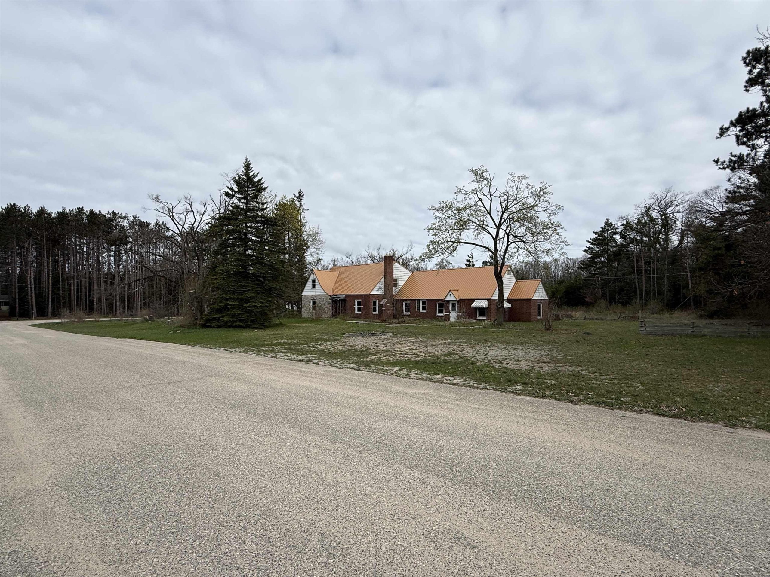 1701 Home DR