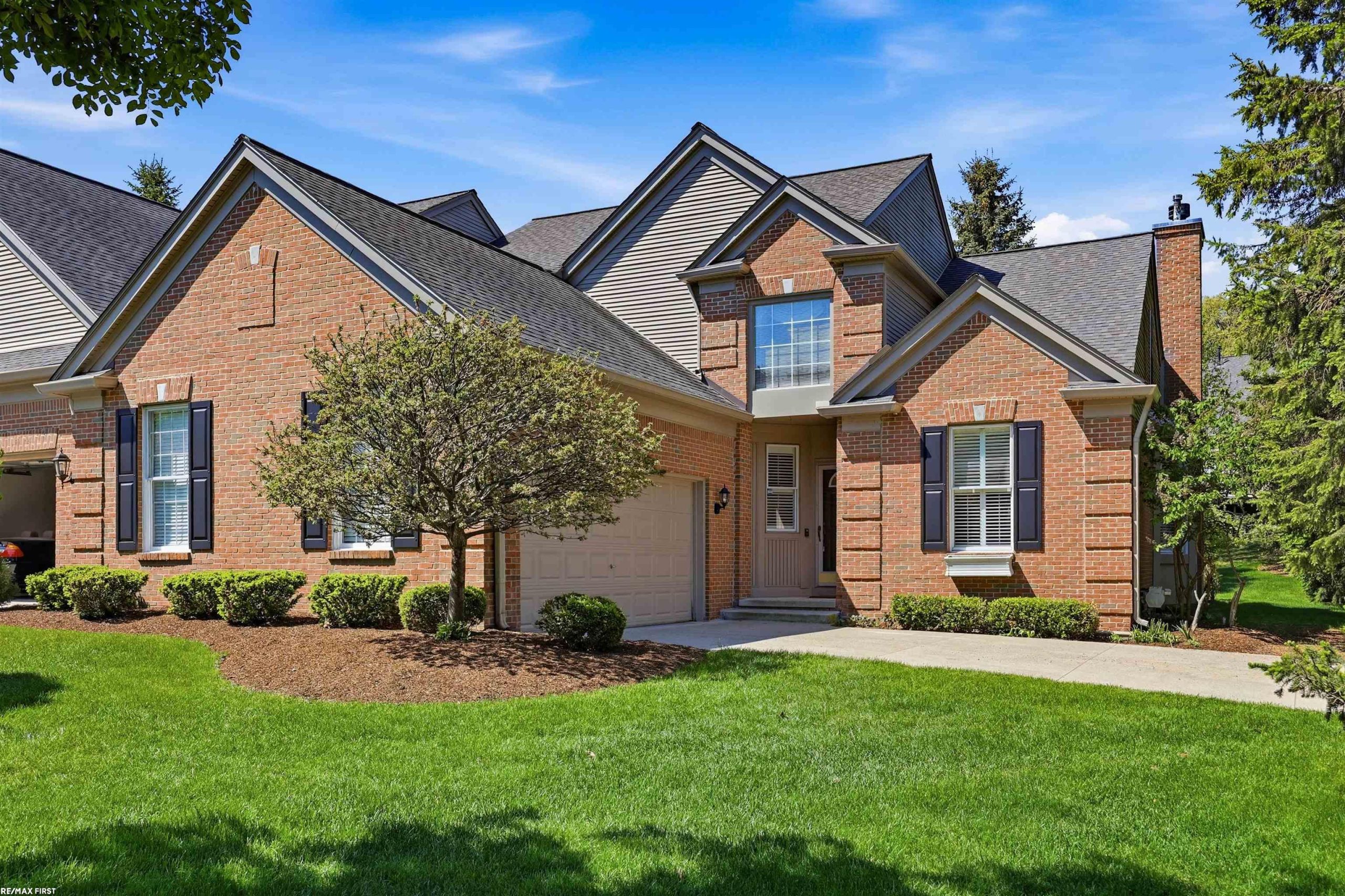 1368 Rock Valley DR