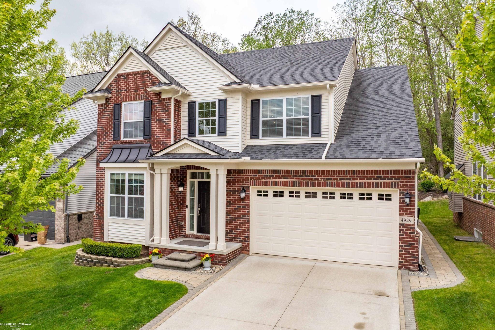 4929 W Stonegate CIR