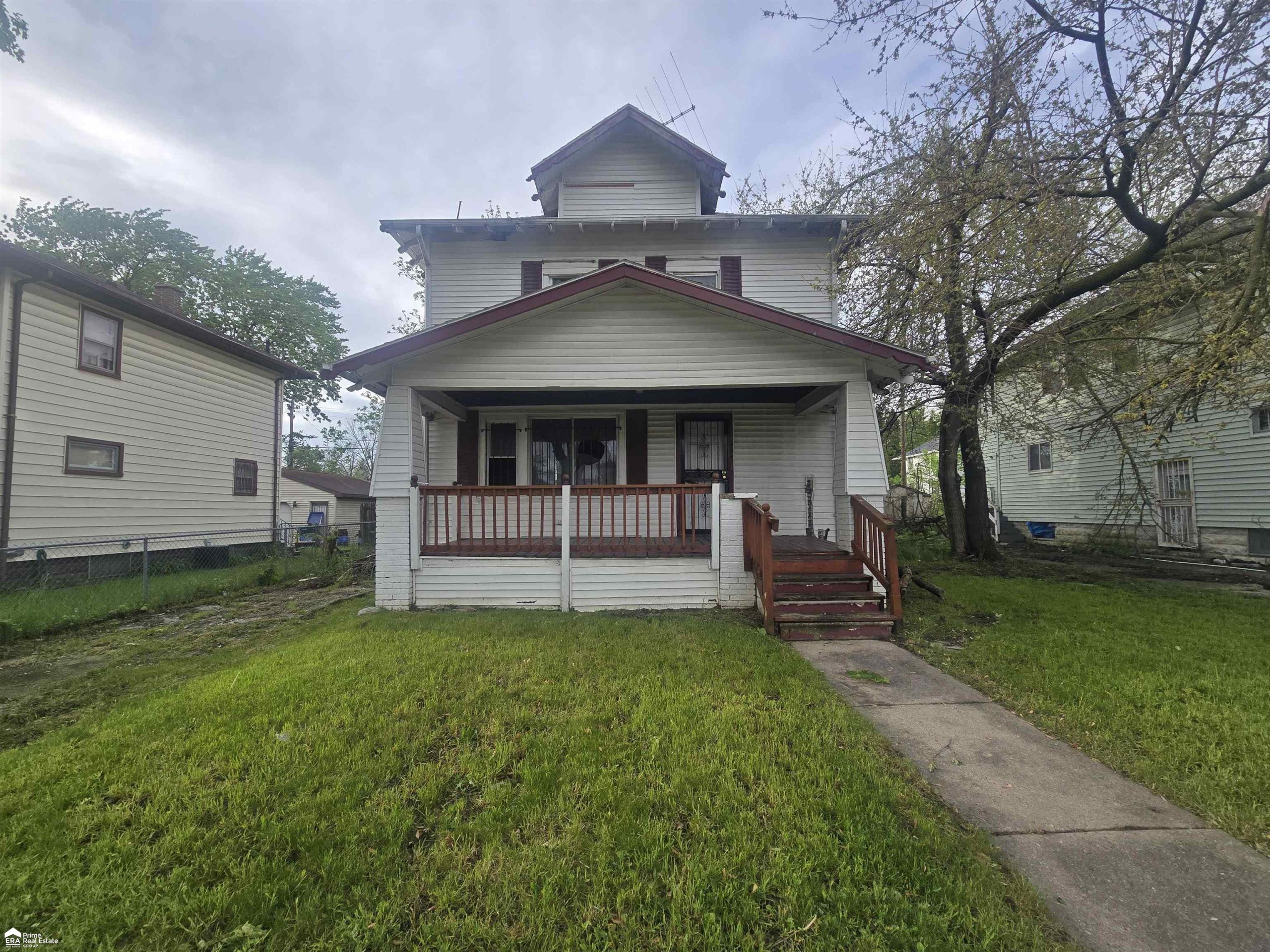 124 W Rankin ST
