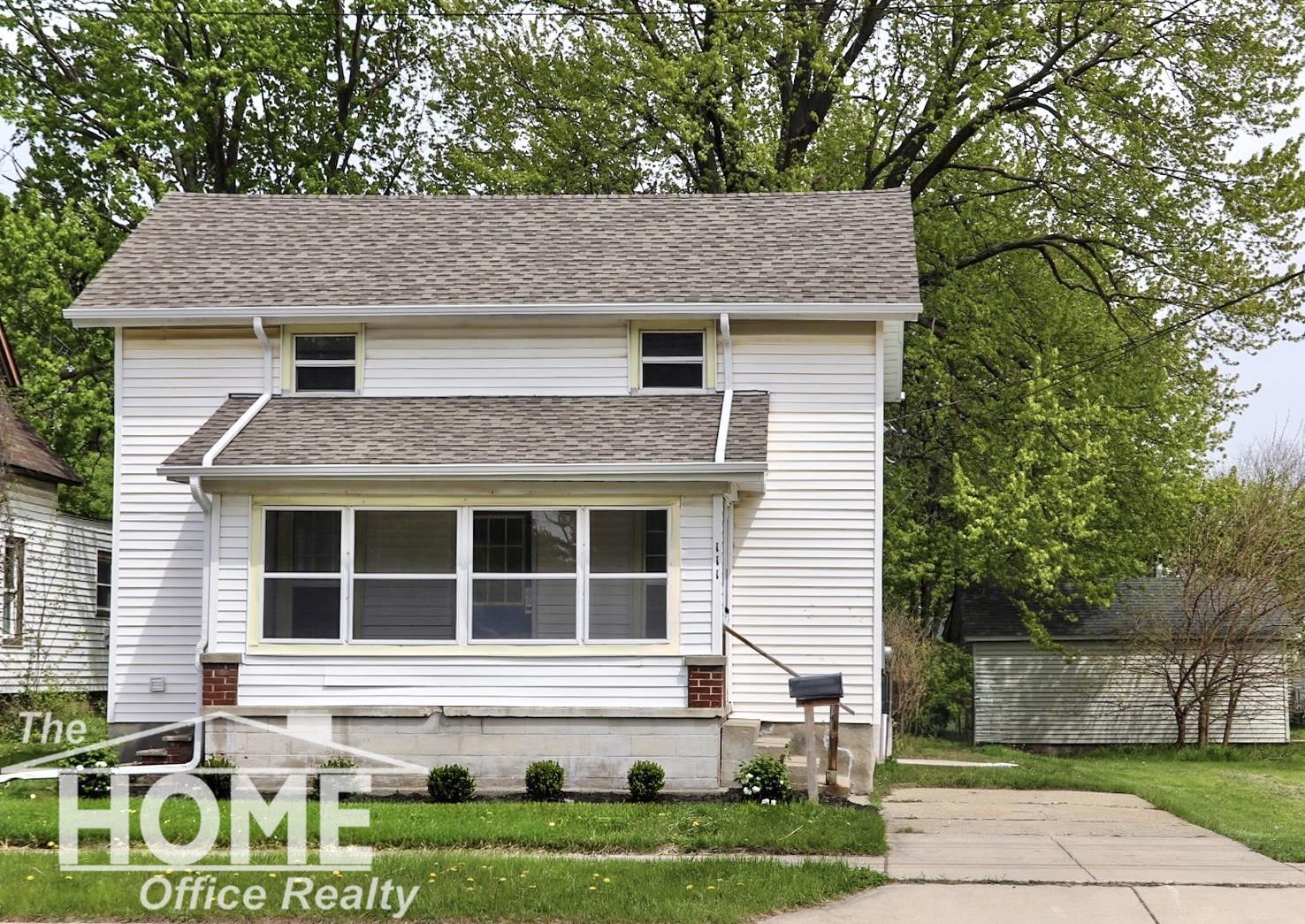 111 Oak ST