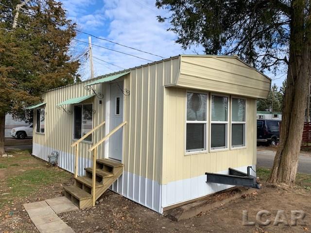 3180 N Adrian  HWY