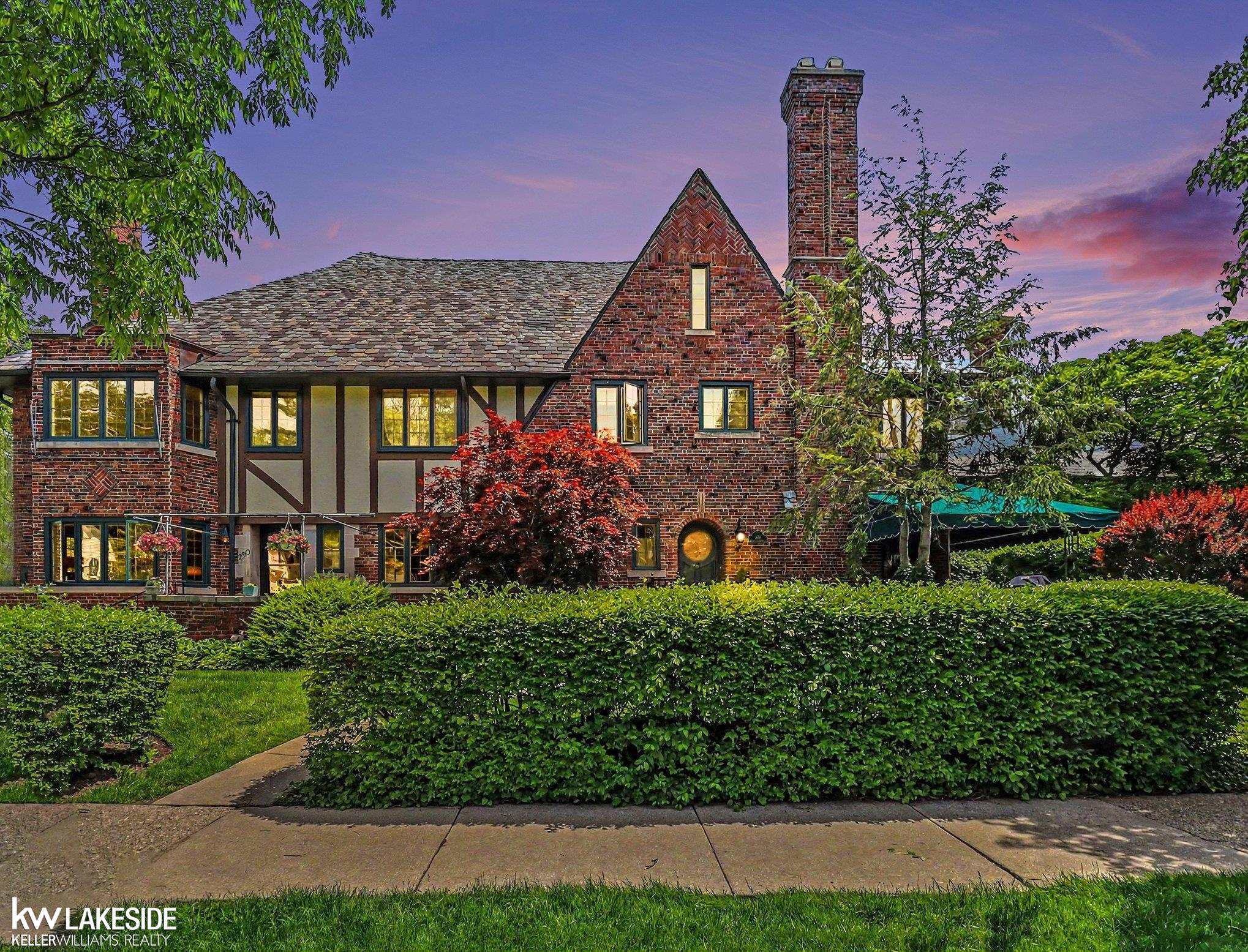 286 Rivard BLVD