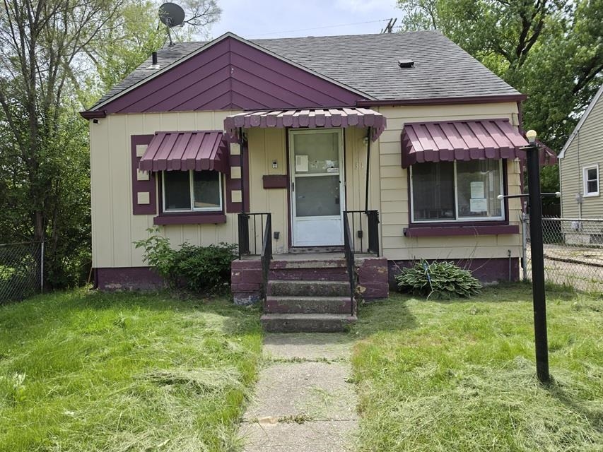 318 E Philadelphia BLVD
