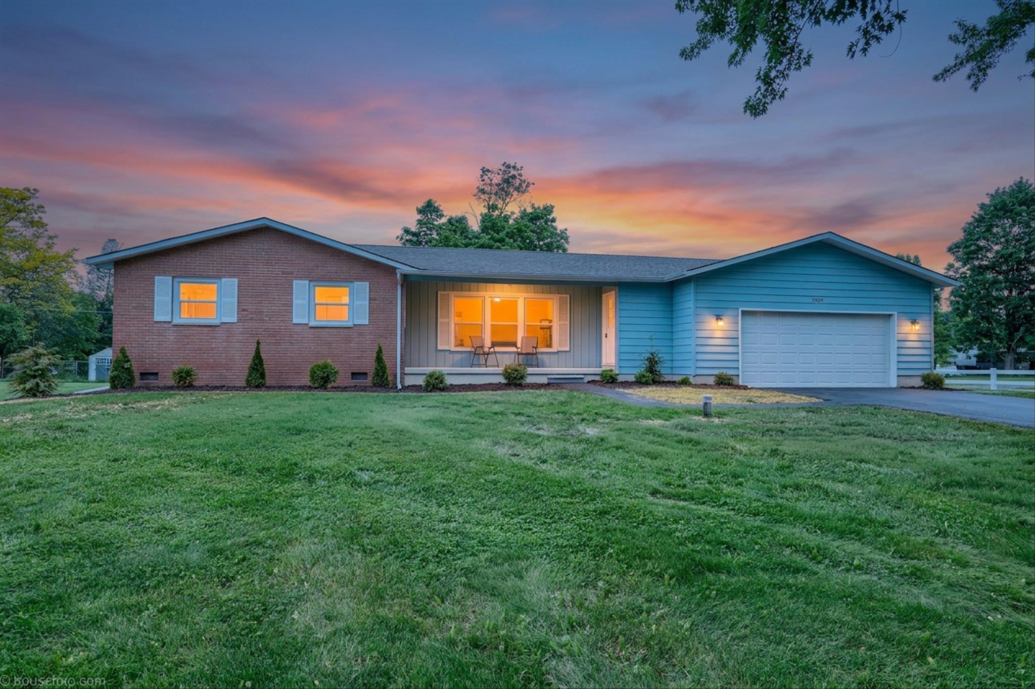 2049 Belle Meade DR