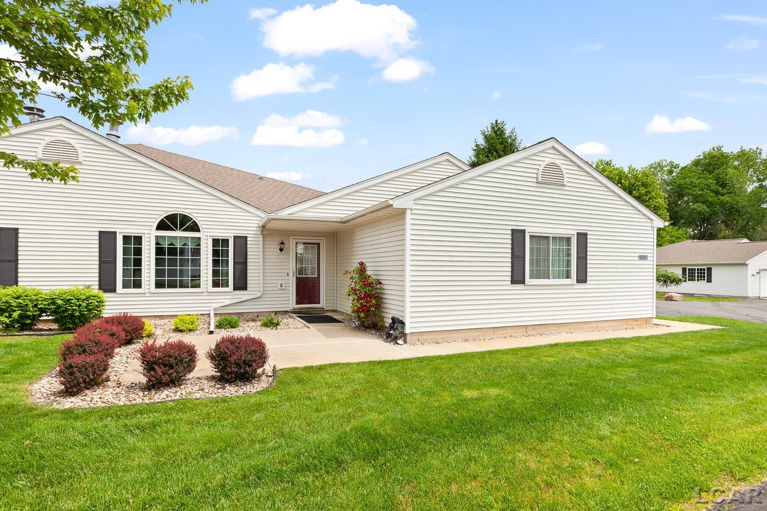 1001 CARRIAGE DR