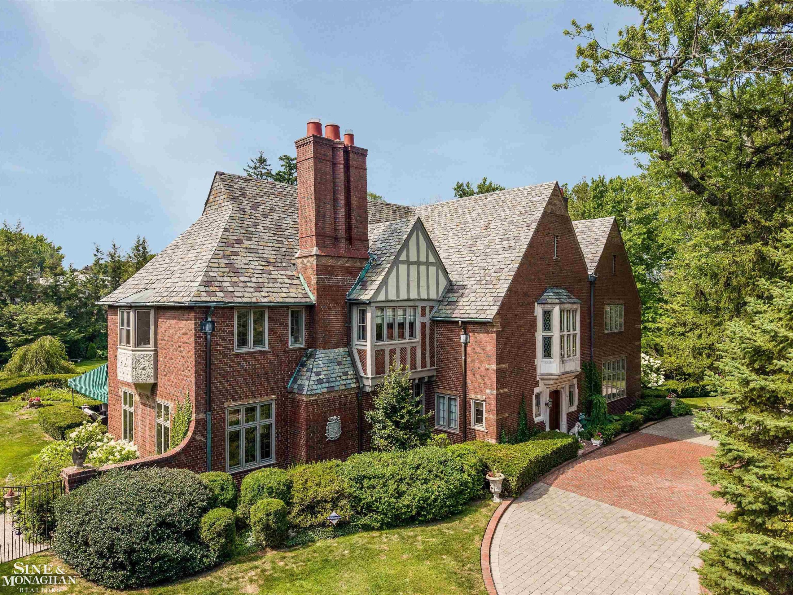 257 Ridge RD