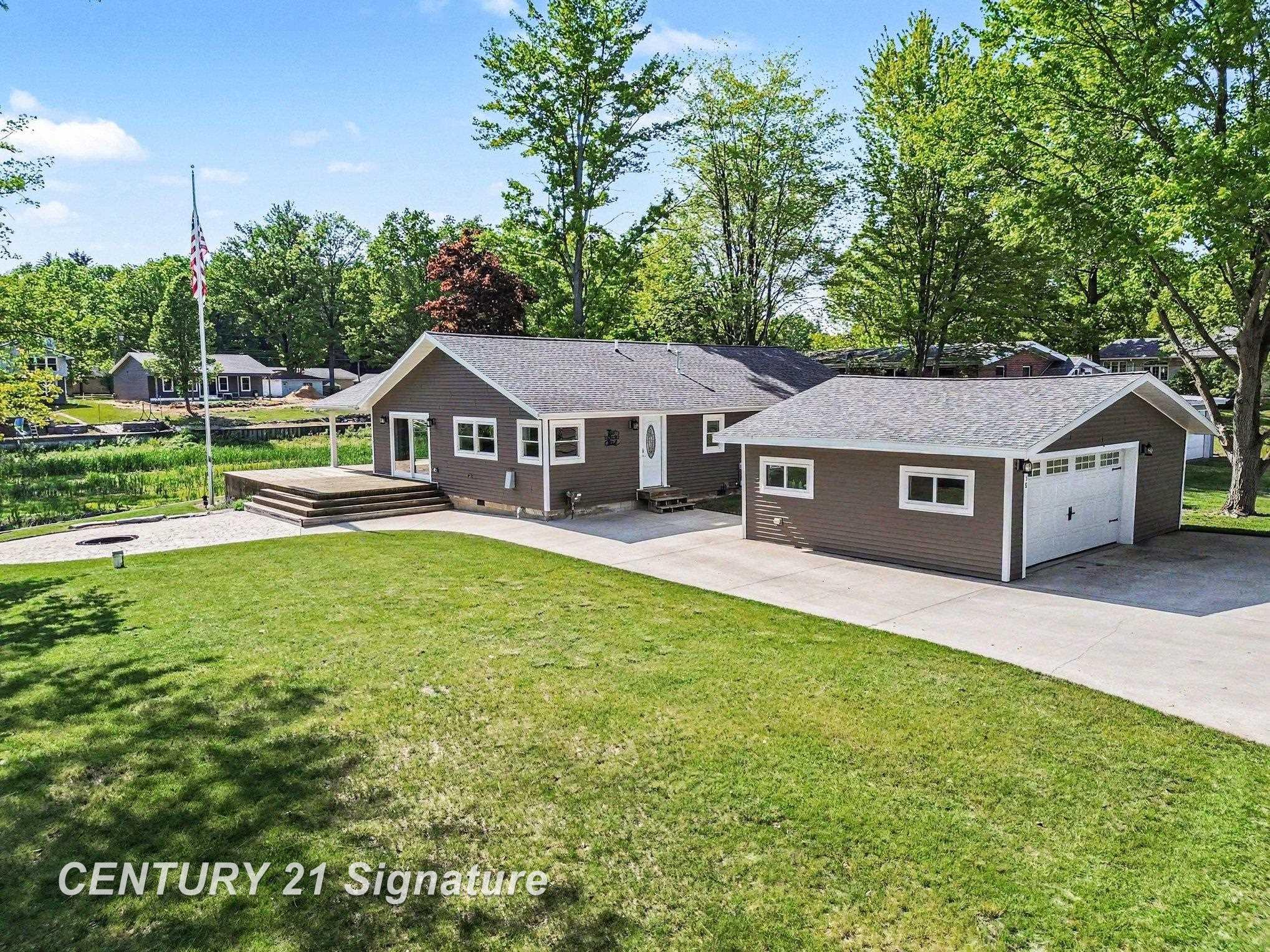 5458 Oakridge DR