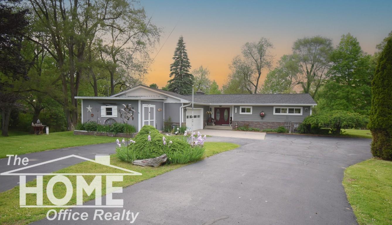 1910 Lake CT