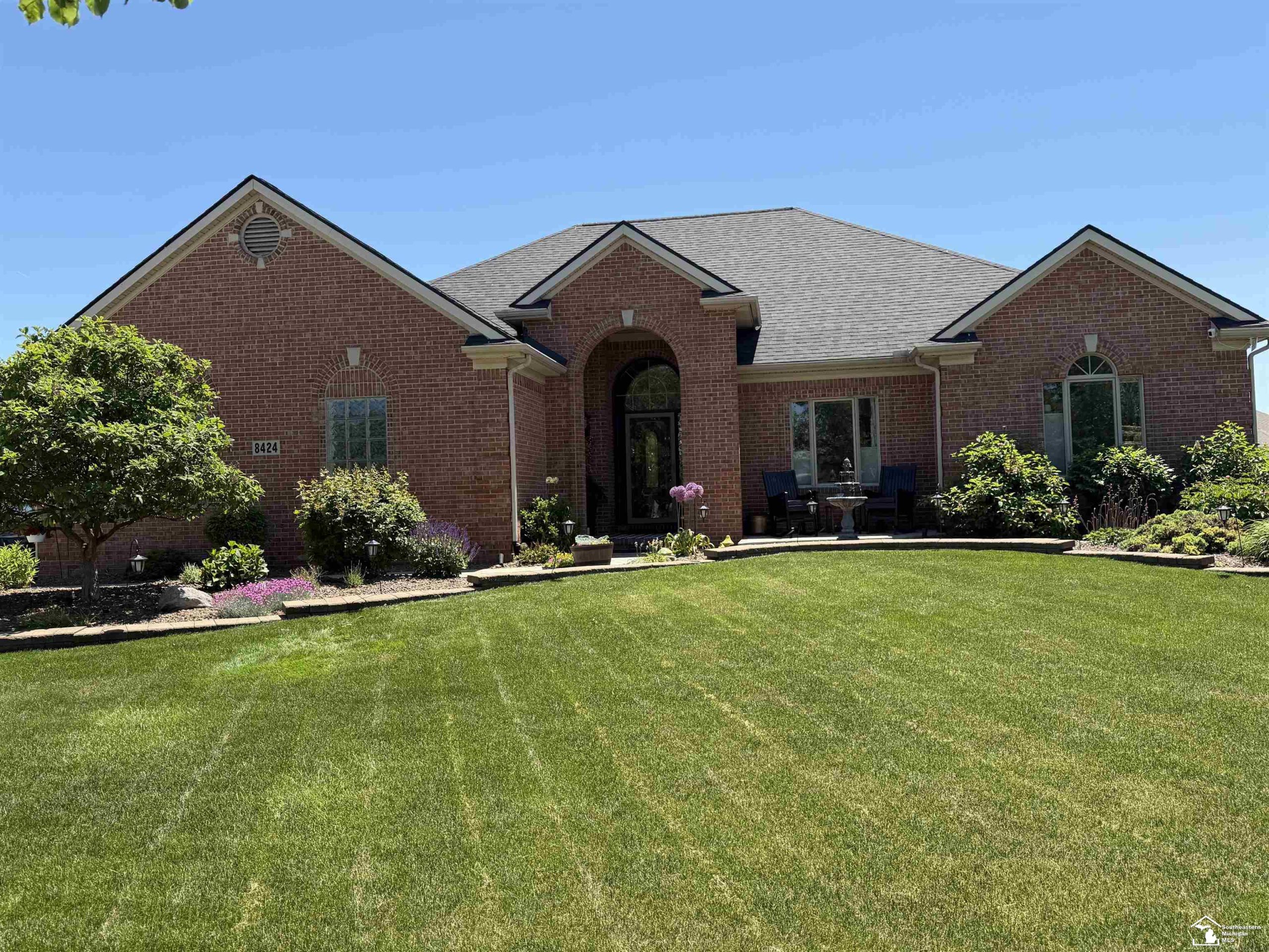 8424 Eagle Pointe DR
