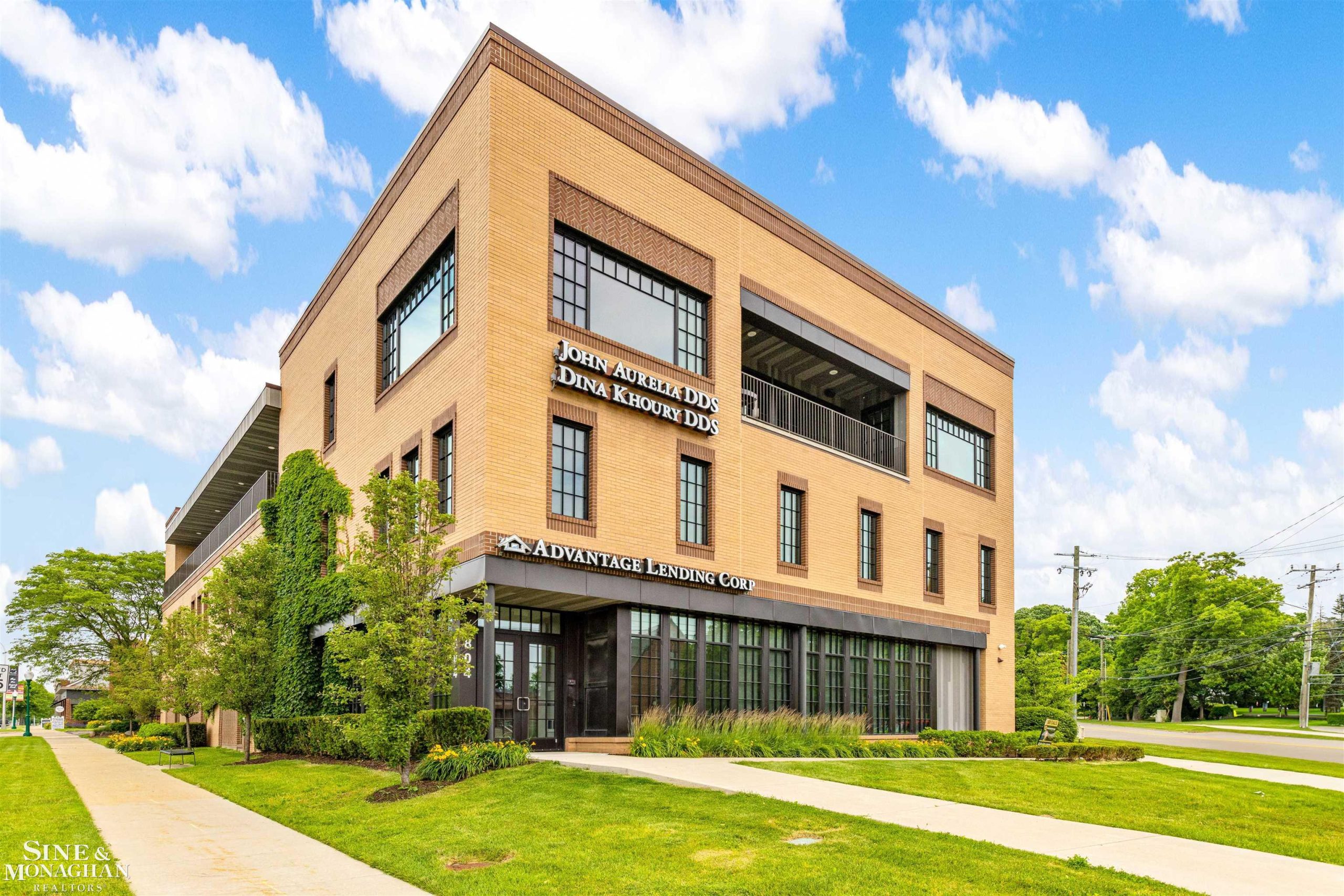 804 N Main ST